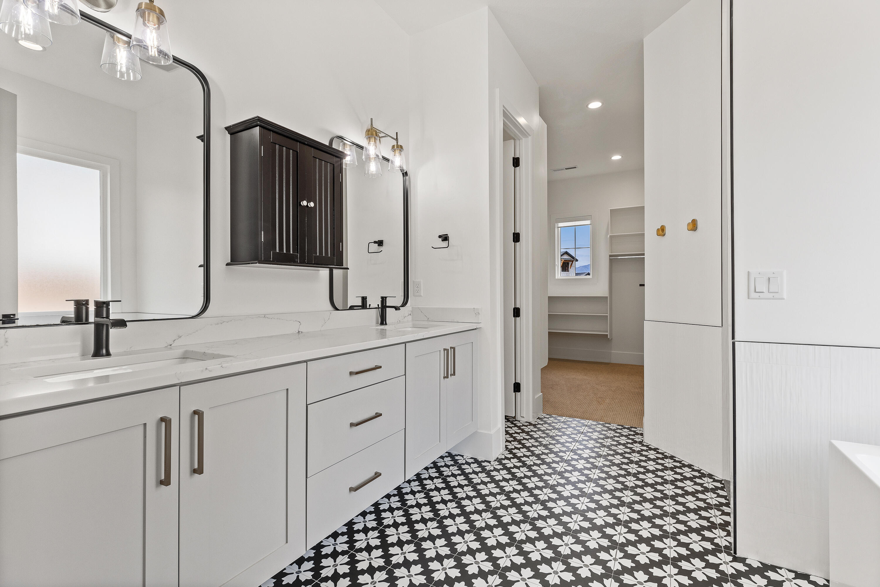 MAPLE ESTATES - Residential