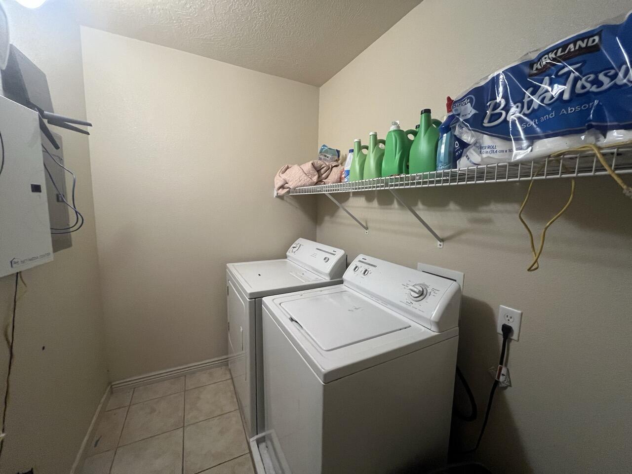 HIDDEN VALLEY TOWN HOMES - Residential