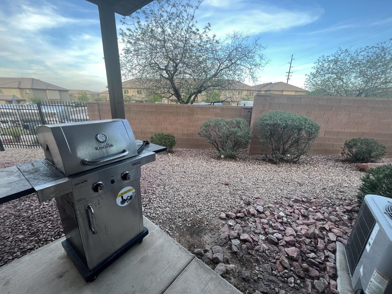 HIDDEN VALLEY TOWN HOMES - Residential