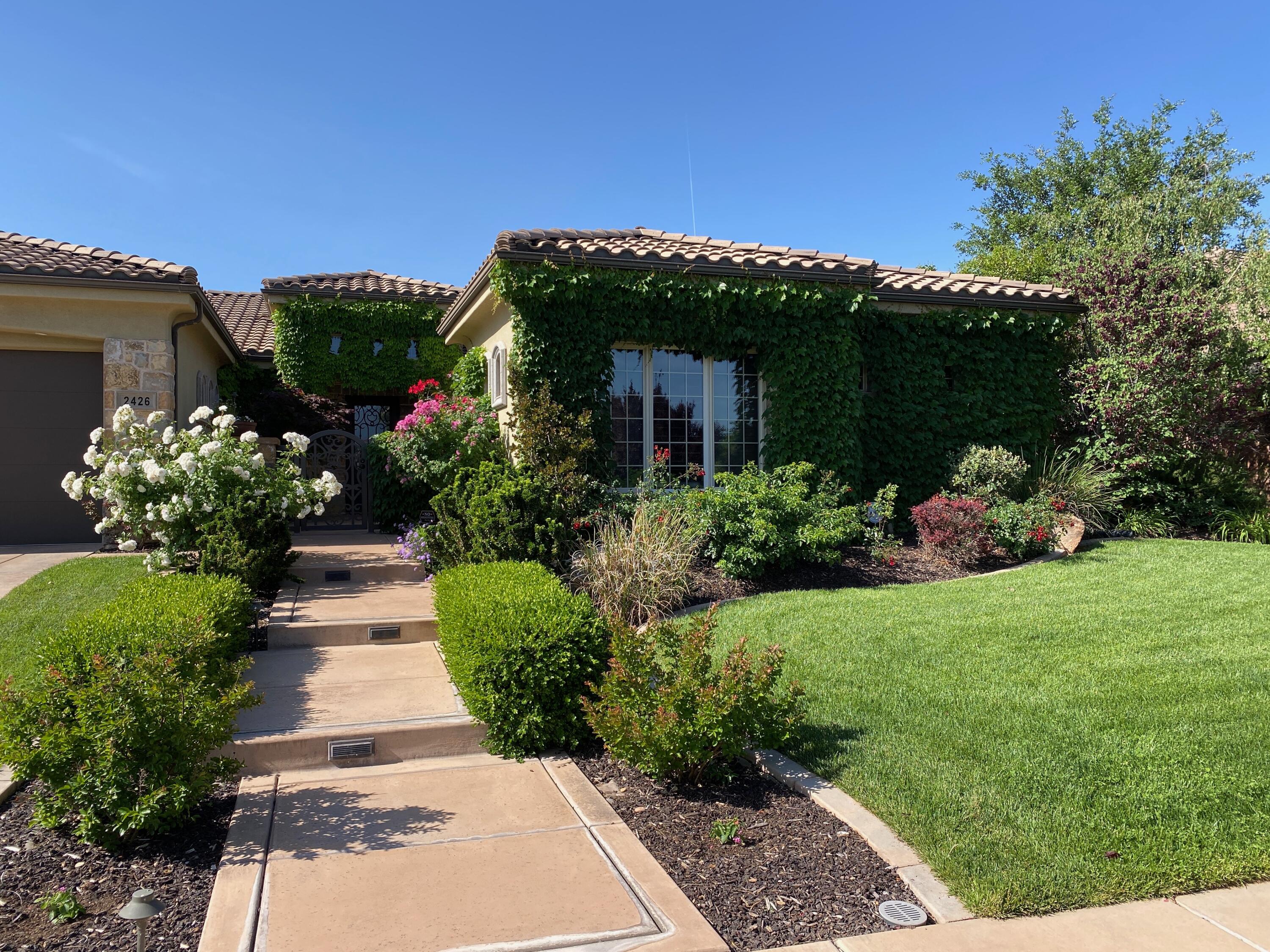 SPRINGS ESTATES - Residential