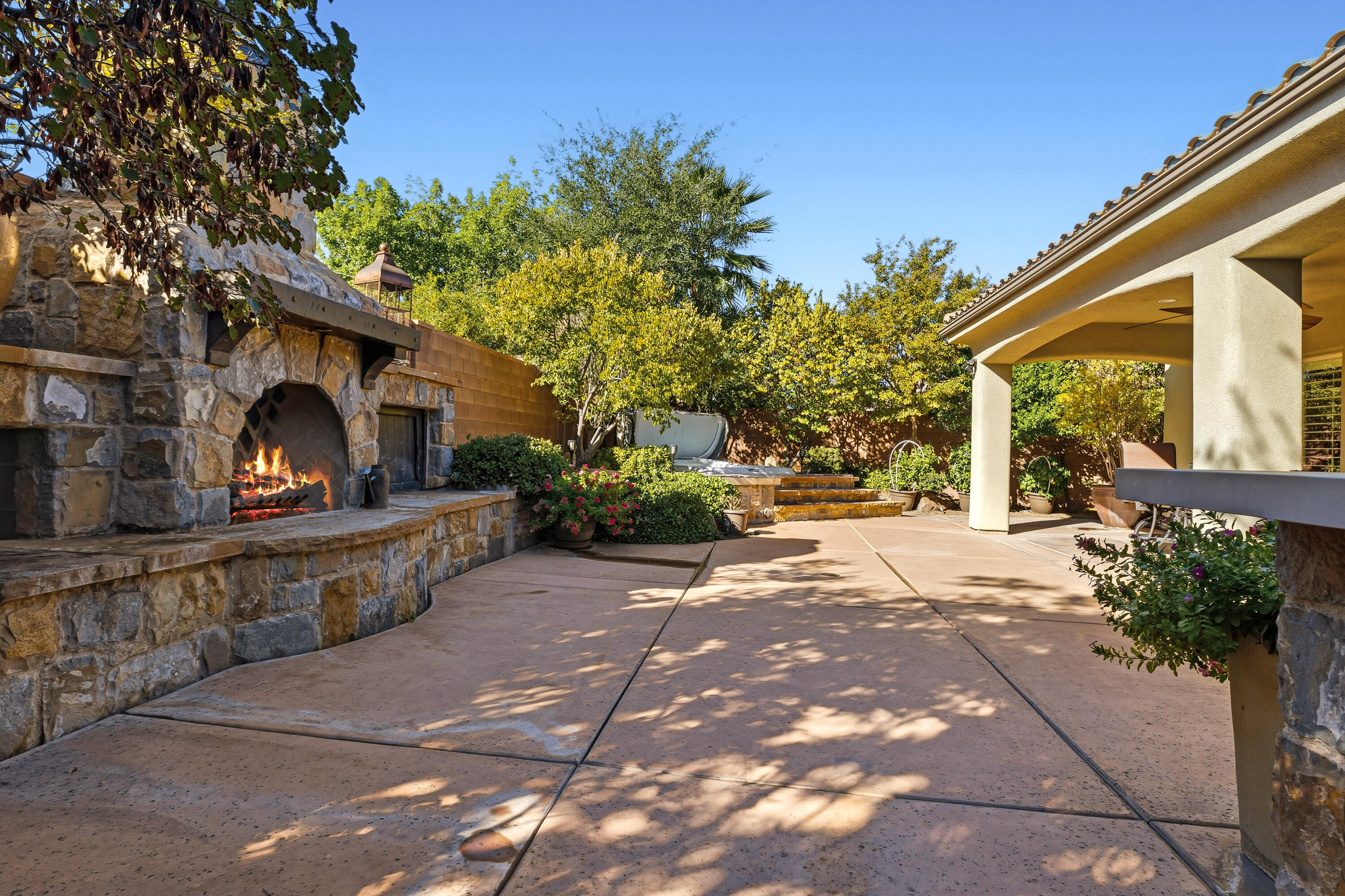 SPRINGS ESTATES - Residential