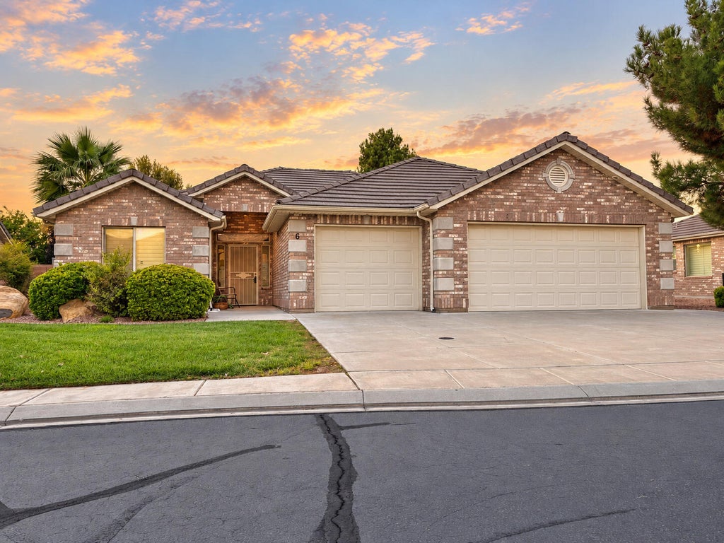 Photo of 1730 W Stonebridge DR 6 #6, Saint George, UT 84770 (MLS # 26-277251)