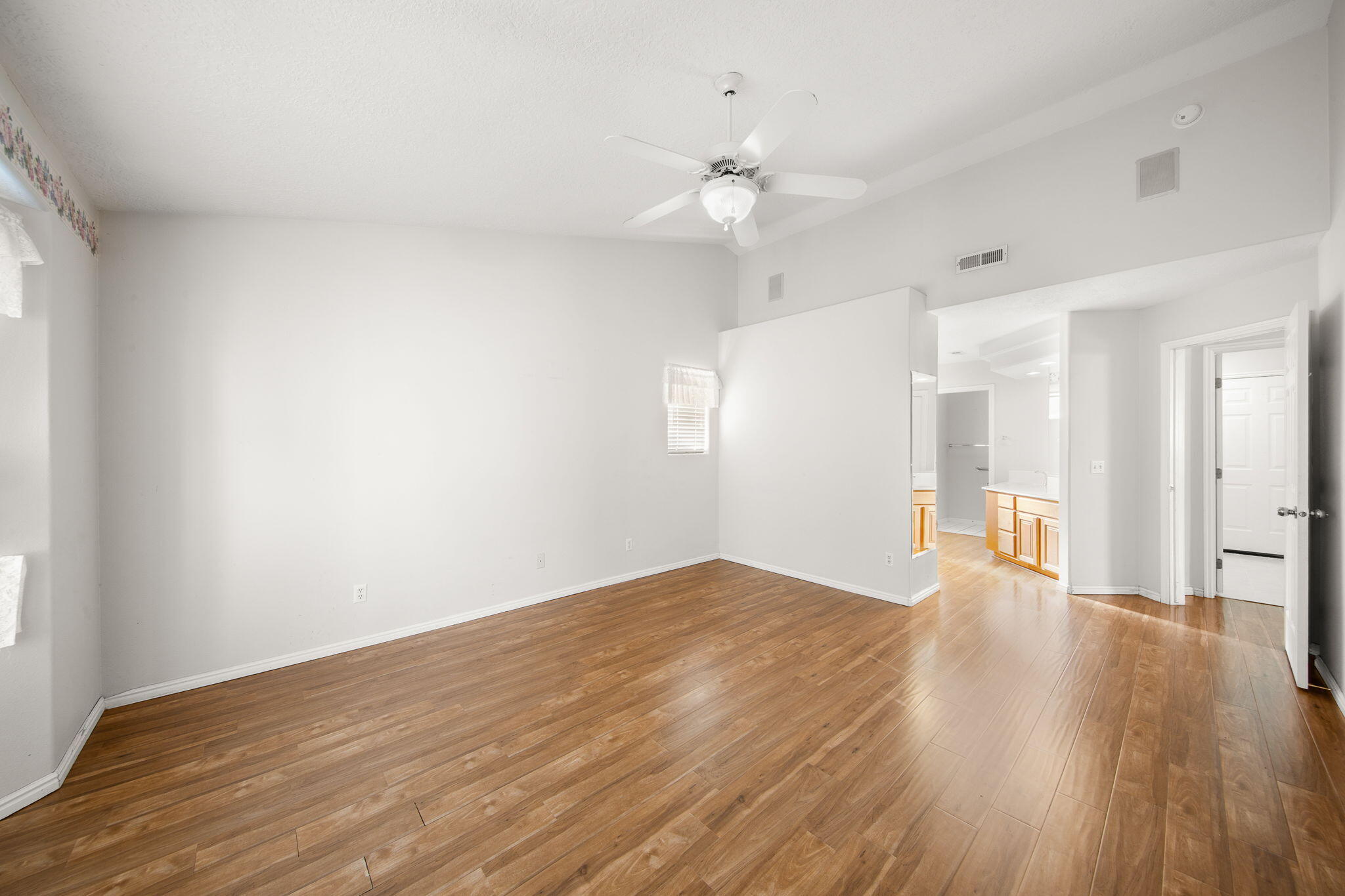 VISTA DEL SOL TOWNHOMES - Residential