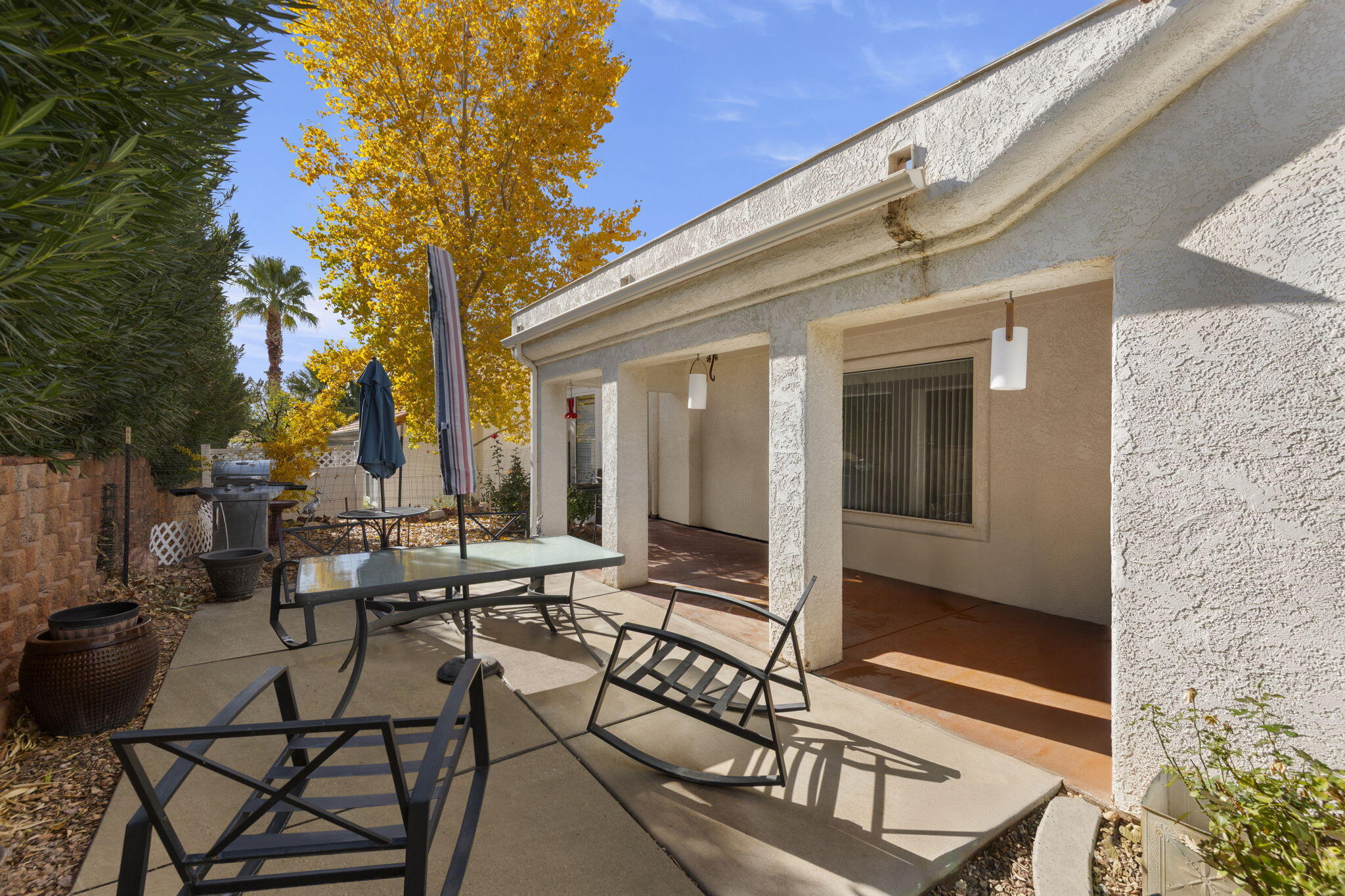 VISTA DEL SOL TOWNHOMES - Residential