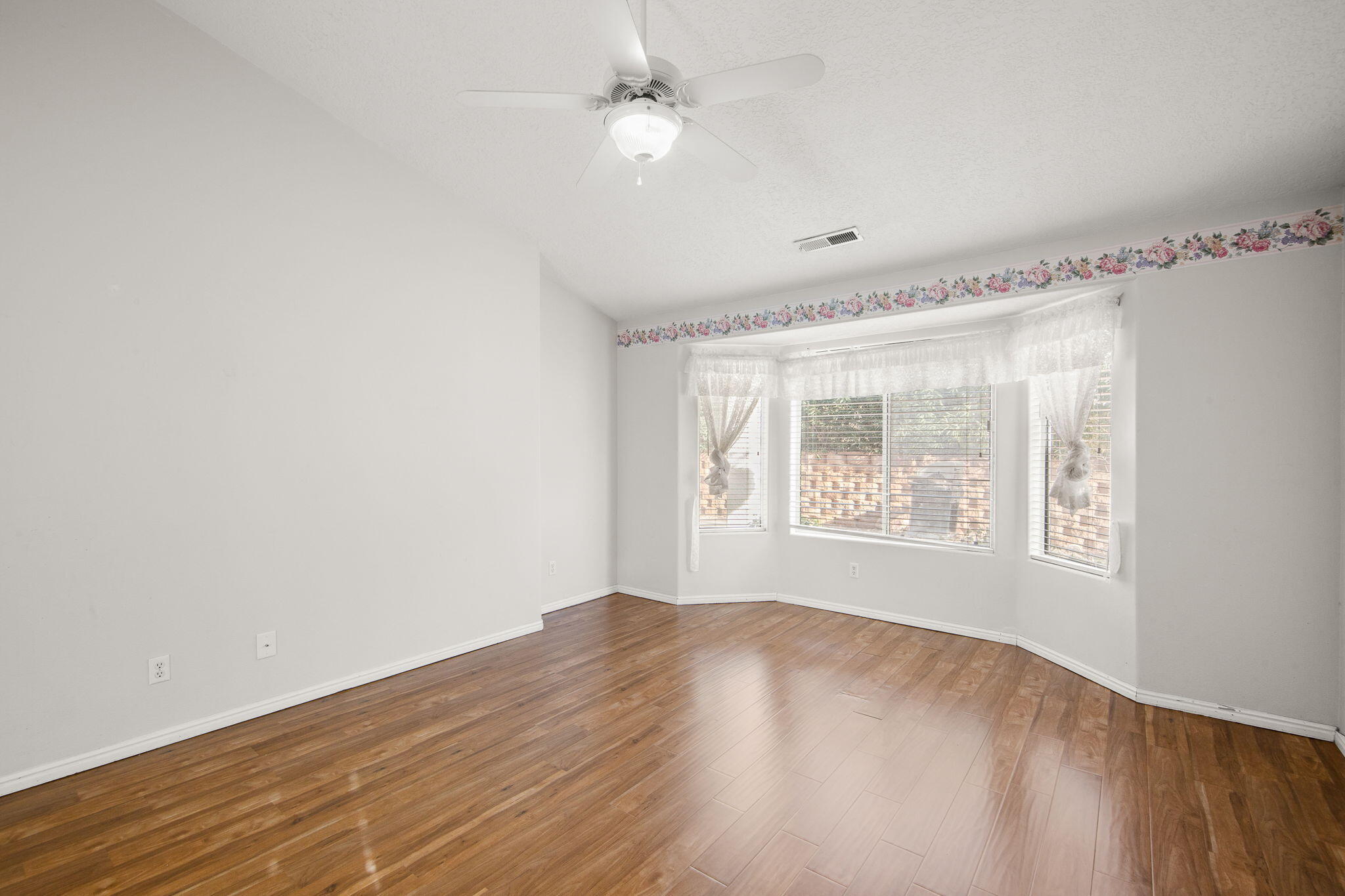 VISTA DEL SOL TOWNHOMES - Residential