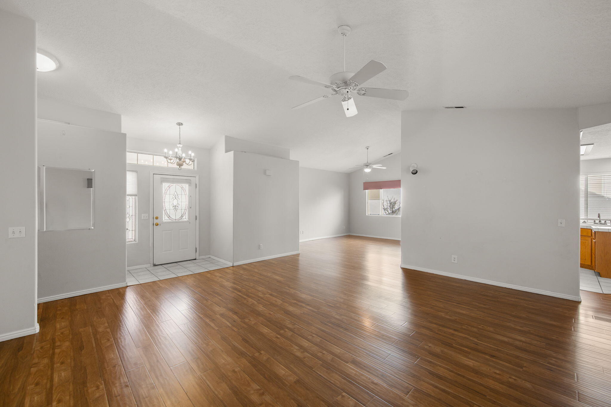 VISTA DEL SOL TOWNHOMES - Residential