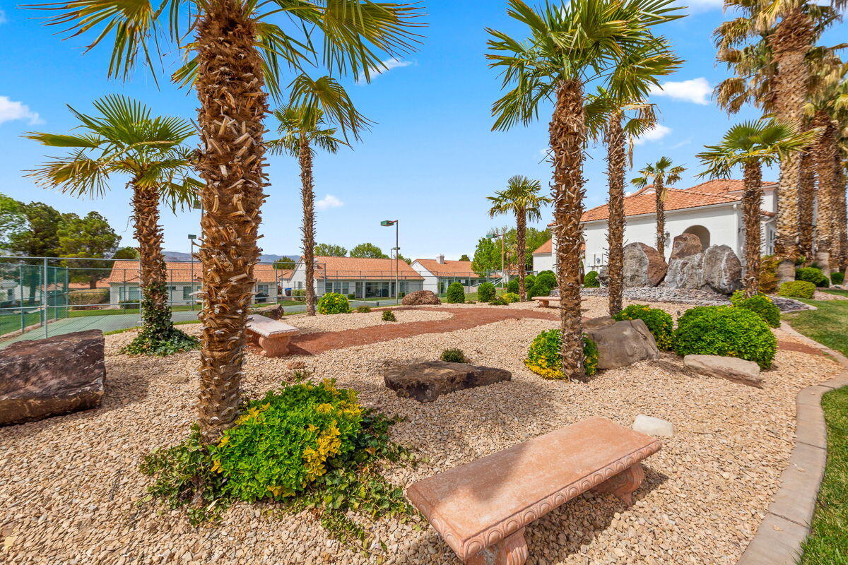 VISTA DEL SOL TOWNHOMES - Residential