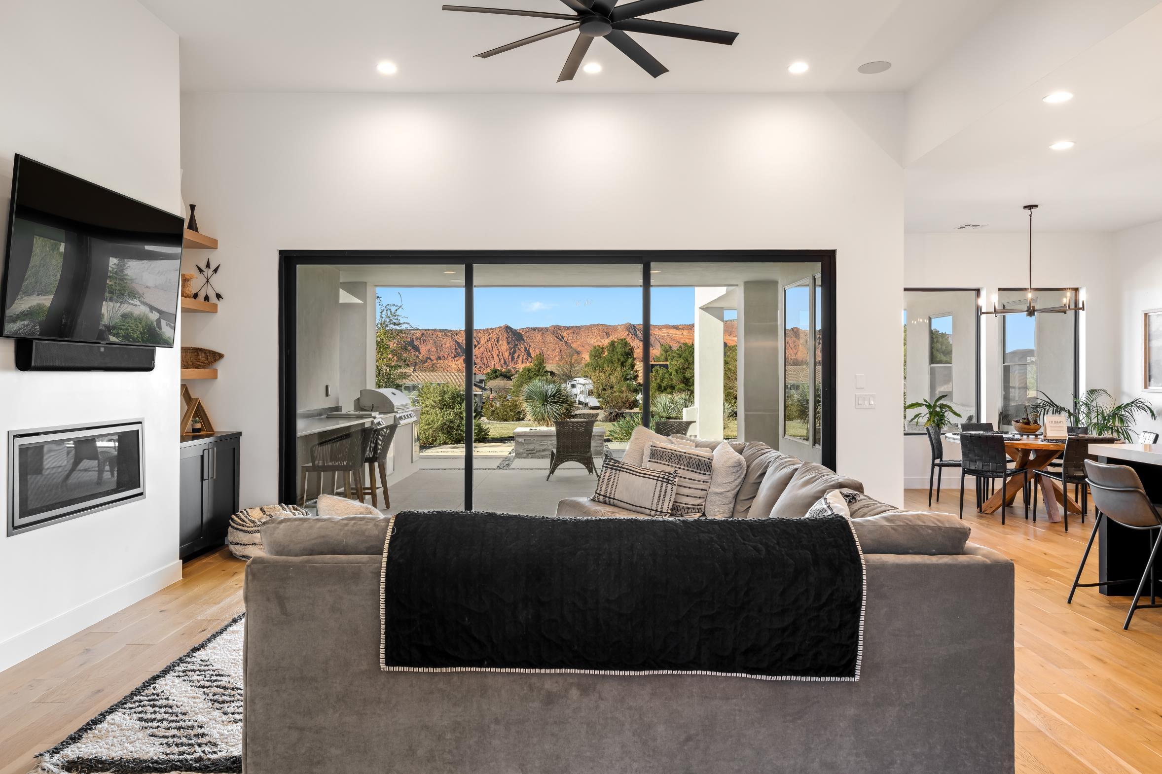 LEDGES OF ST GEORGE JOHNSON ARCH - Residential