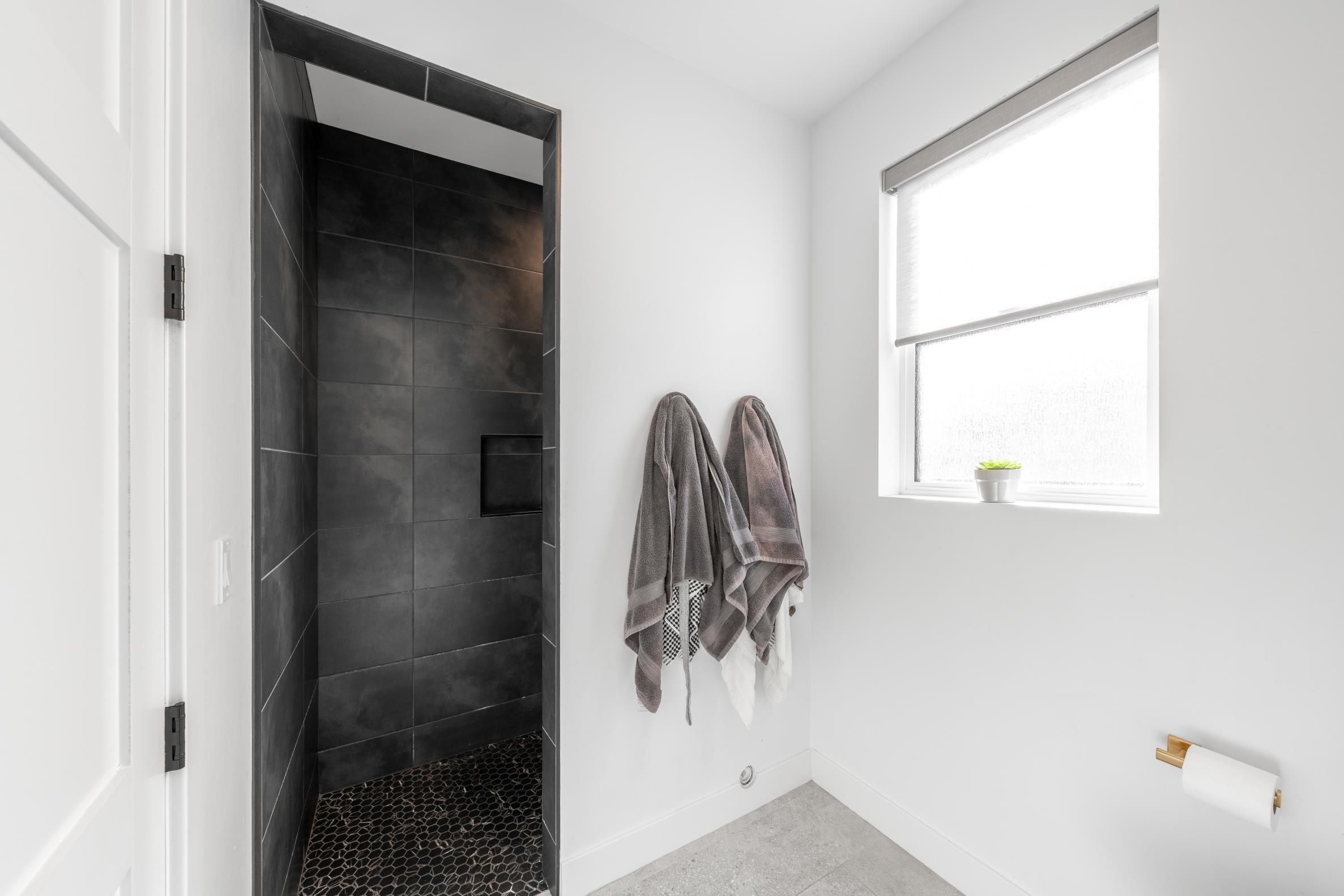 LEDGES OF ST GEORGE JOHNSON ARCH - Residential