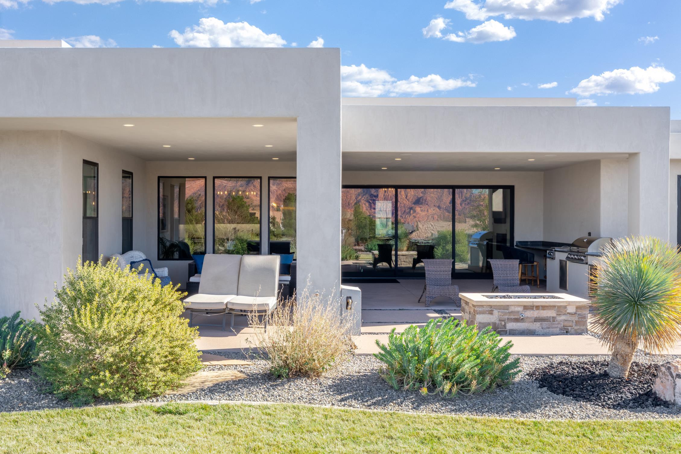 LEDGES OF ST GEORGE JOHNSON ARCH - Residential