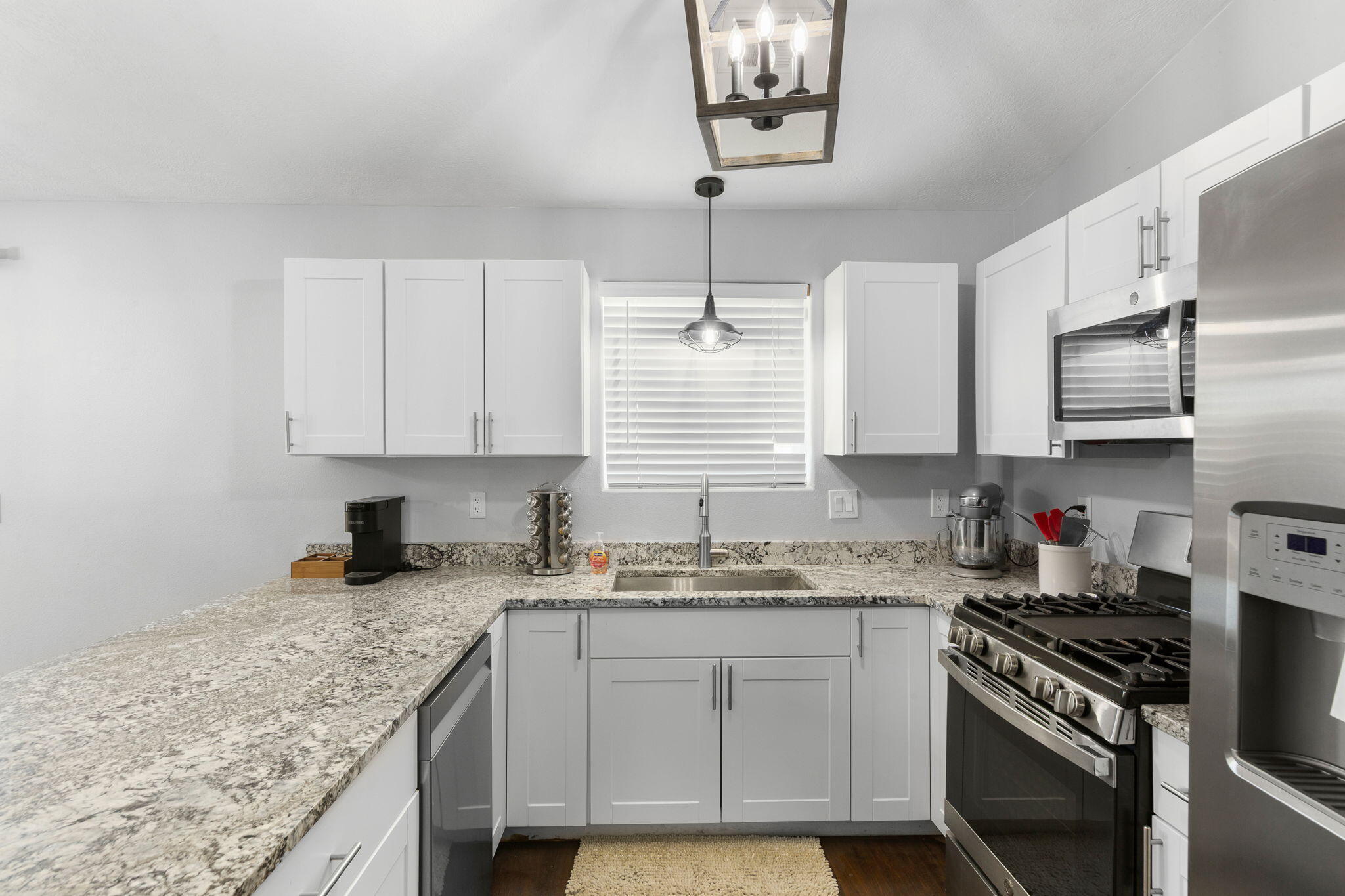 SPRING HILL ESTATES - Residential