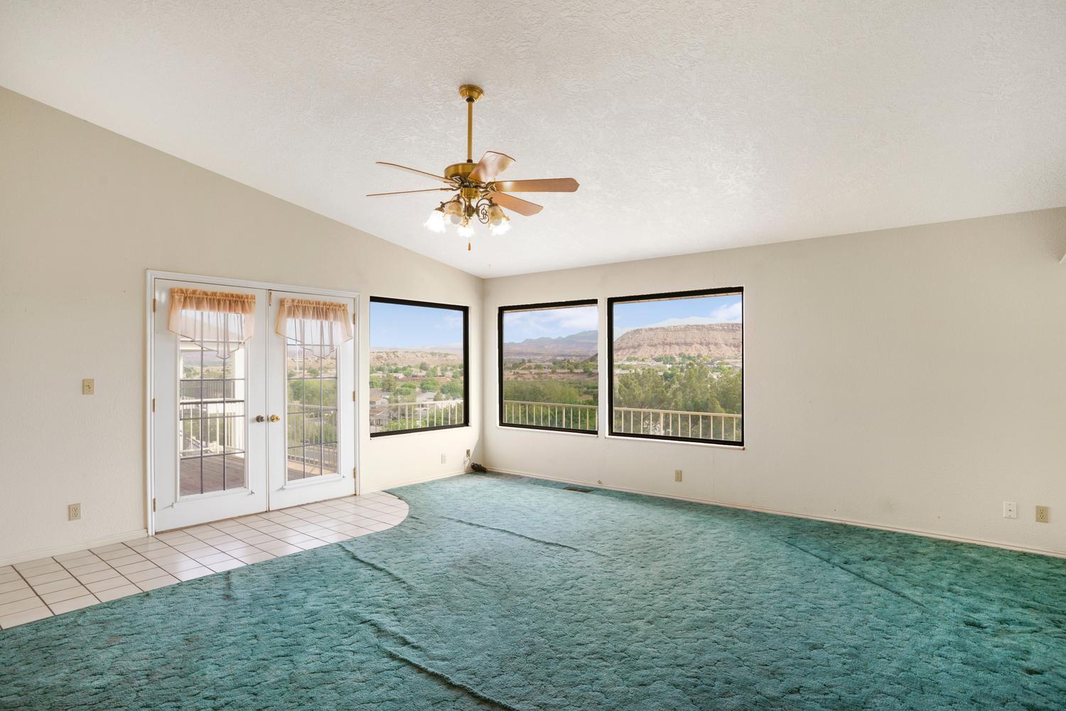 BLOOMINGTON HILLS - Residential