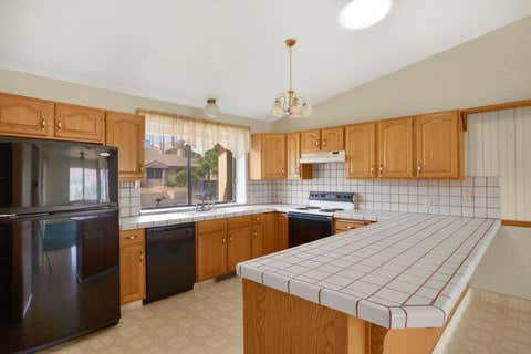 Tiny photo for 3053 S SWEETGUM CIR, Saint George, UT 84790 (MLS # 26-271795)