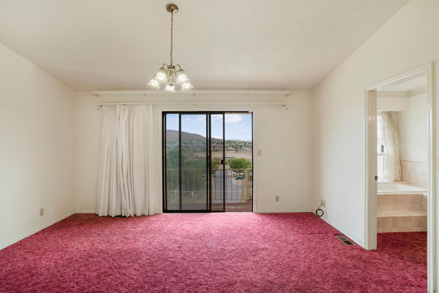 BLOOMINGTON HILLS - Residential