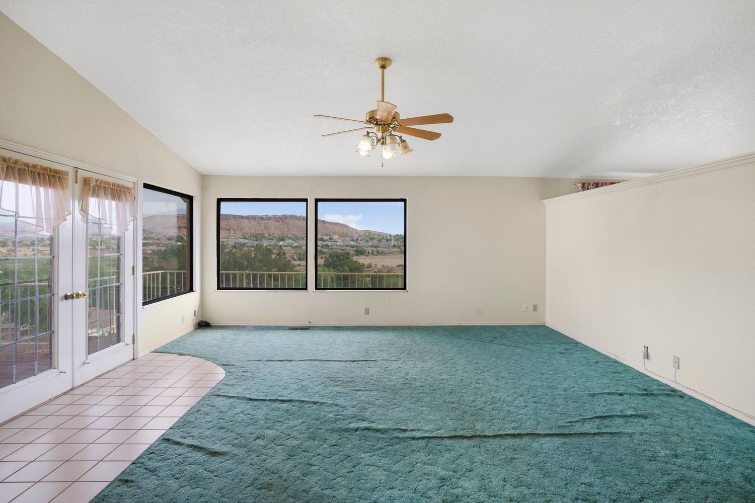 BLOOMINGTON HILLS - Residential