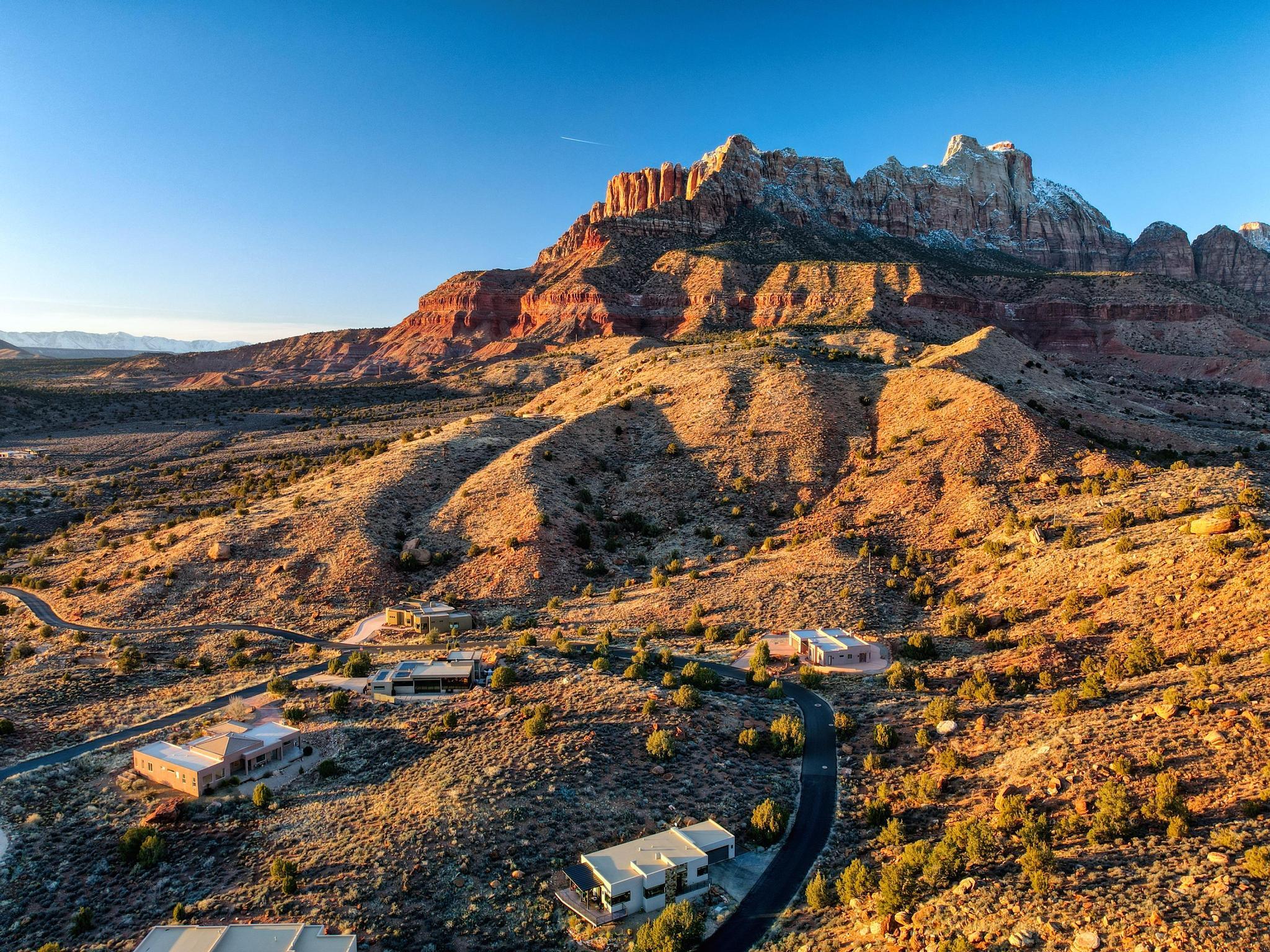 ANASAZI PLATEAU - Land