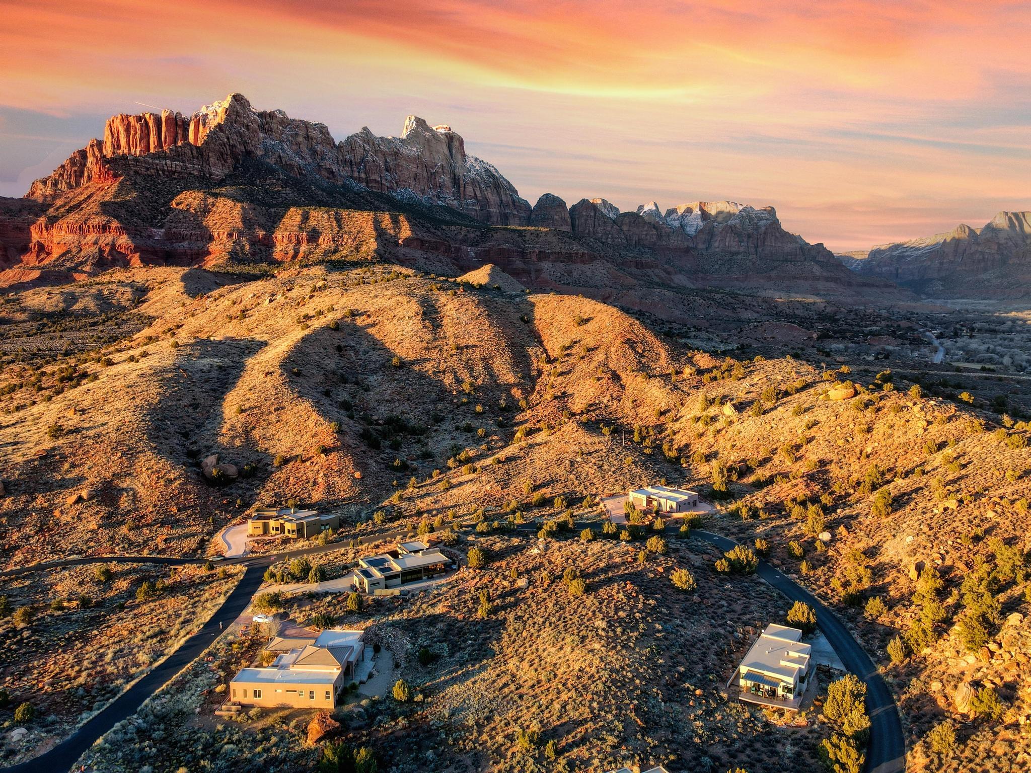 ANASAZI PLATEAU - Land