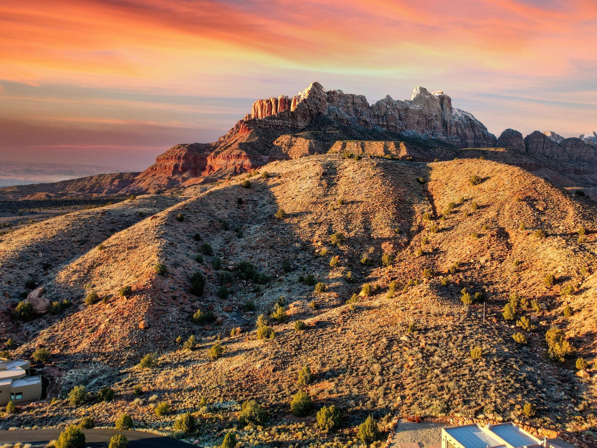 ANASAZI PLATEAU - Land