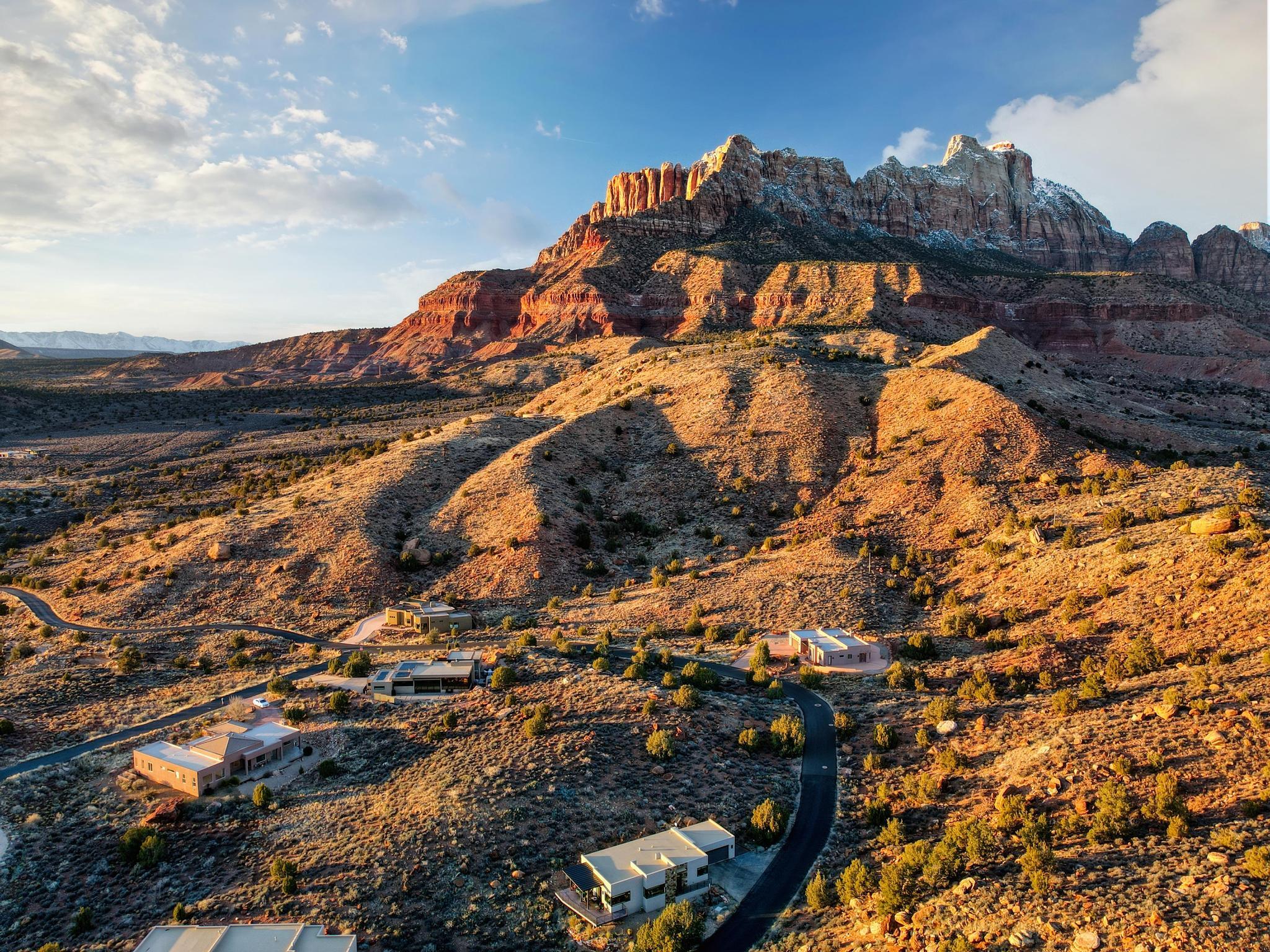 ANASAZI PLATEAU - Land