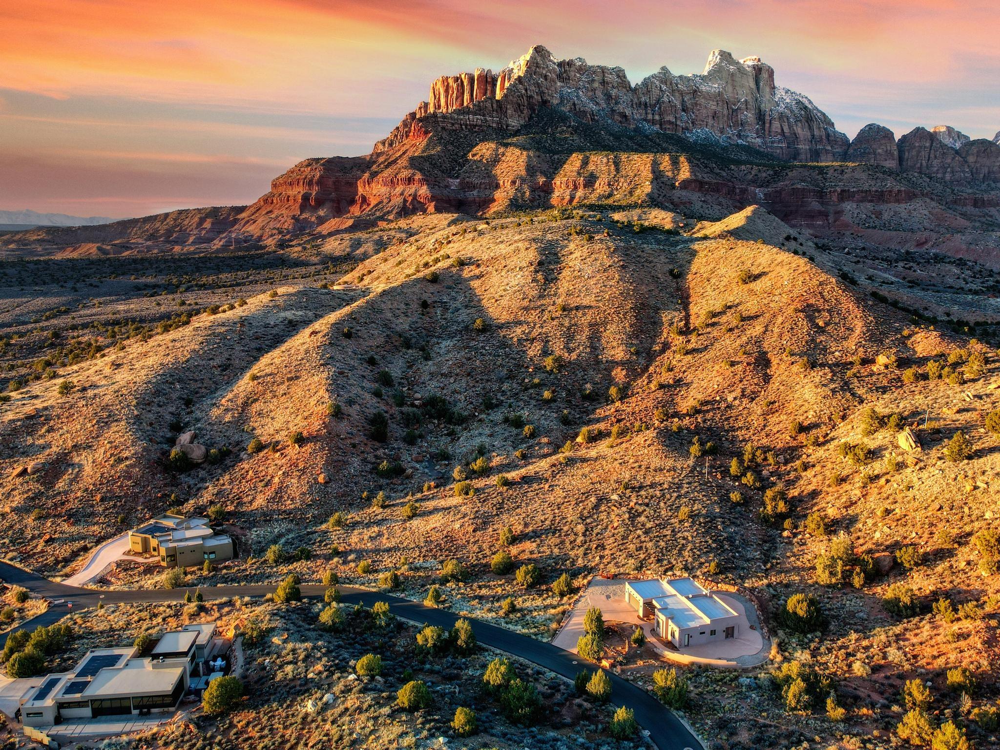 ANASAZI PLATEAU - Land
