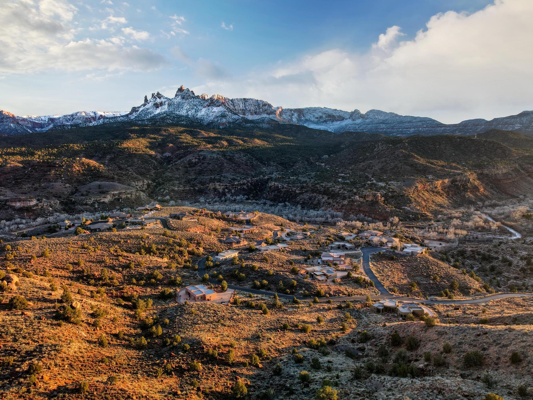 ANASAZI PLATEAU - Land