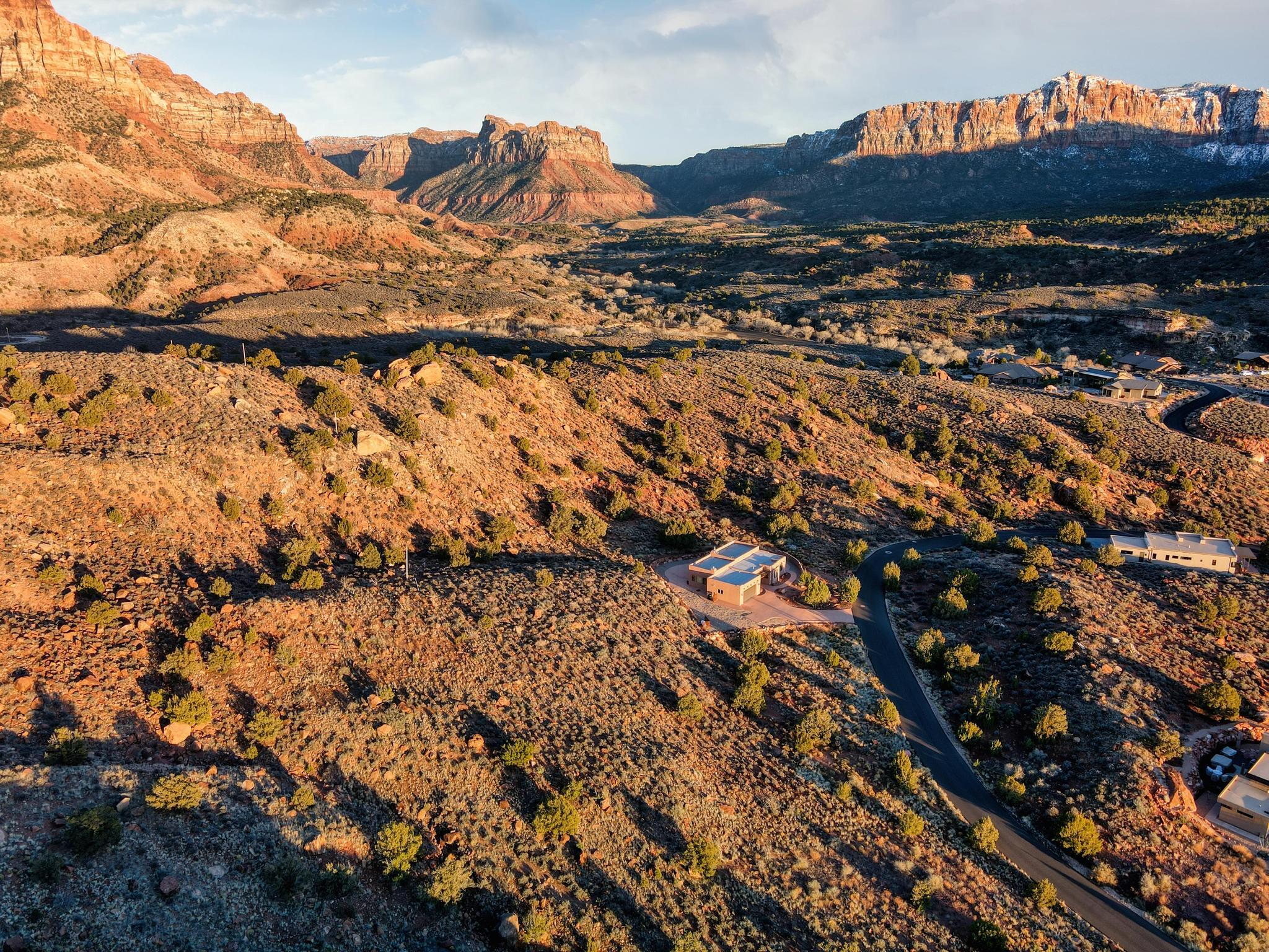 ANASAZI PLATEAU - Land