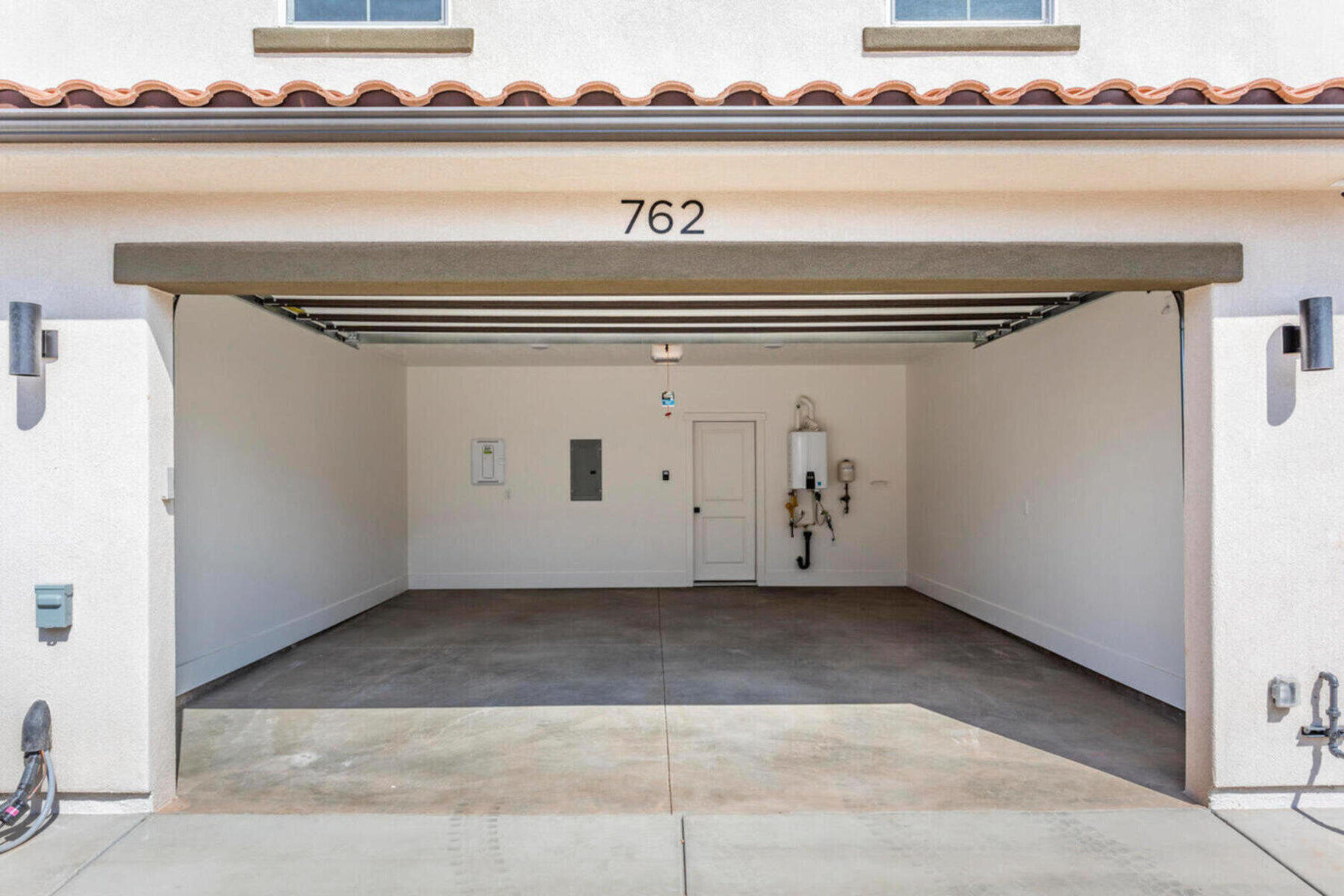 DESERT COLOR RESORT - Residential