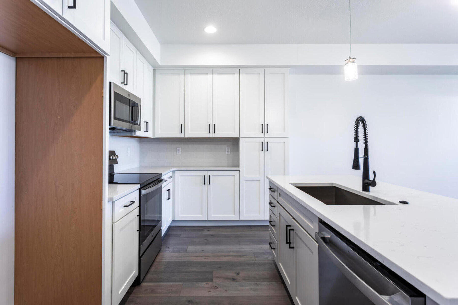 DESERT COLOR RESORT - Residential