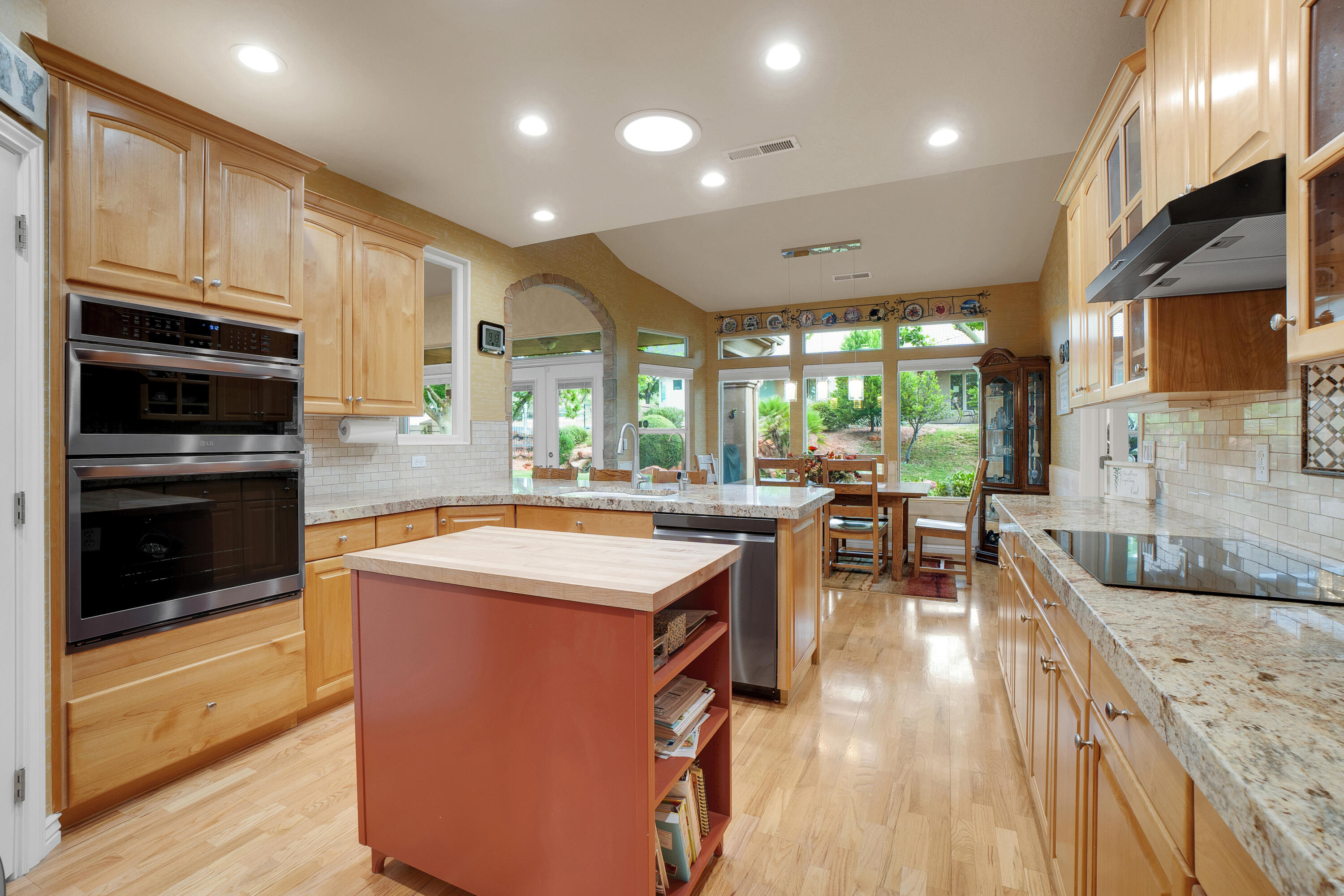 LAS ENTRADAS AT GREEN SPRING - Residential