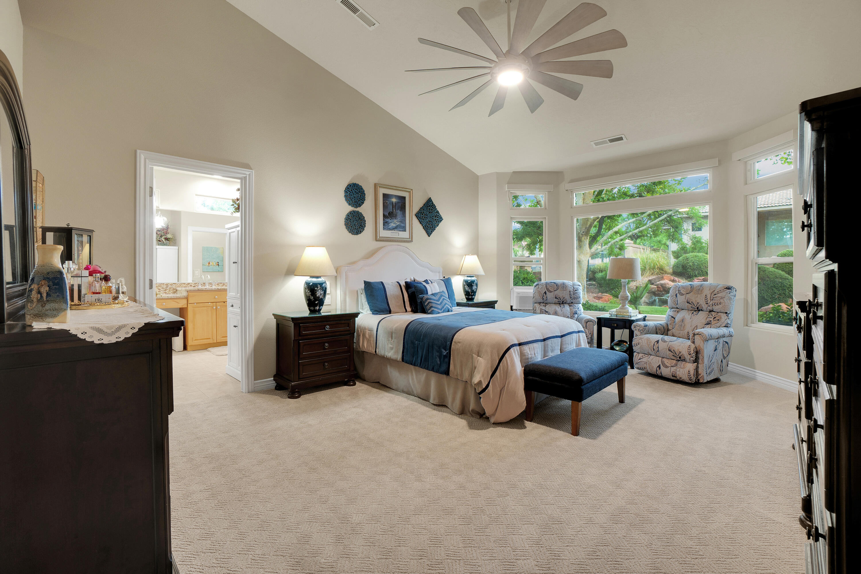 LAS ENTRADAS AT GREEN SPRING - Residential