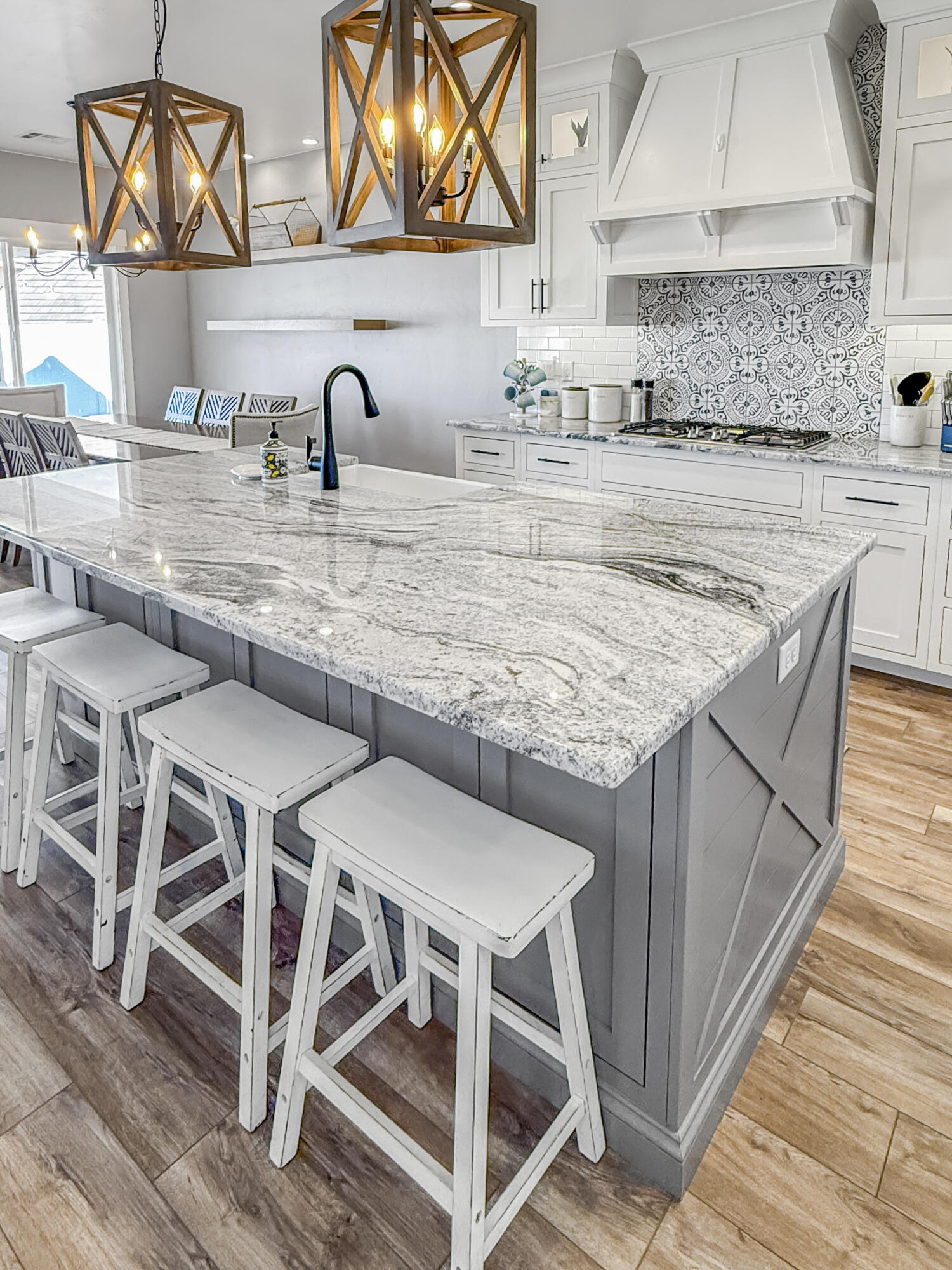 MESA PALMS ESTATES - Residential