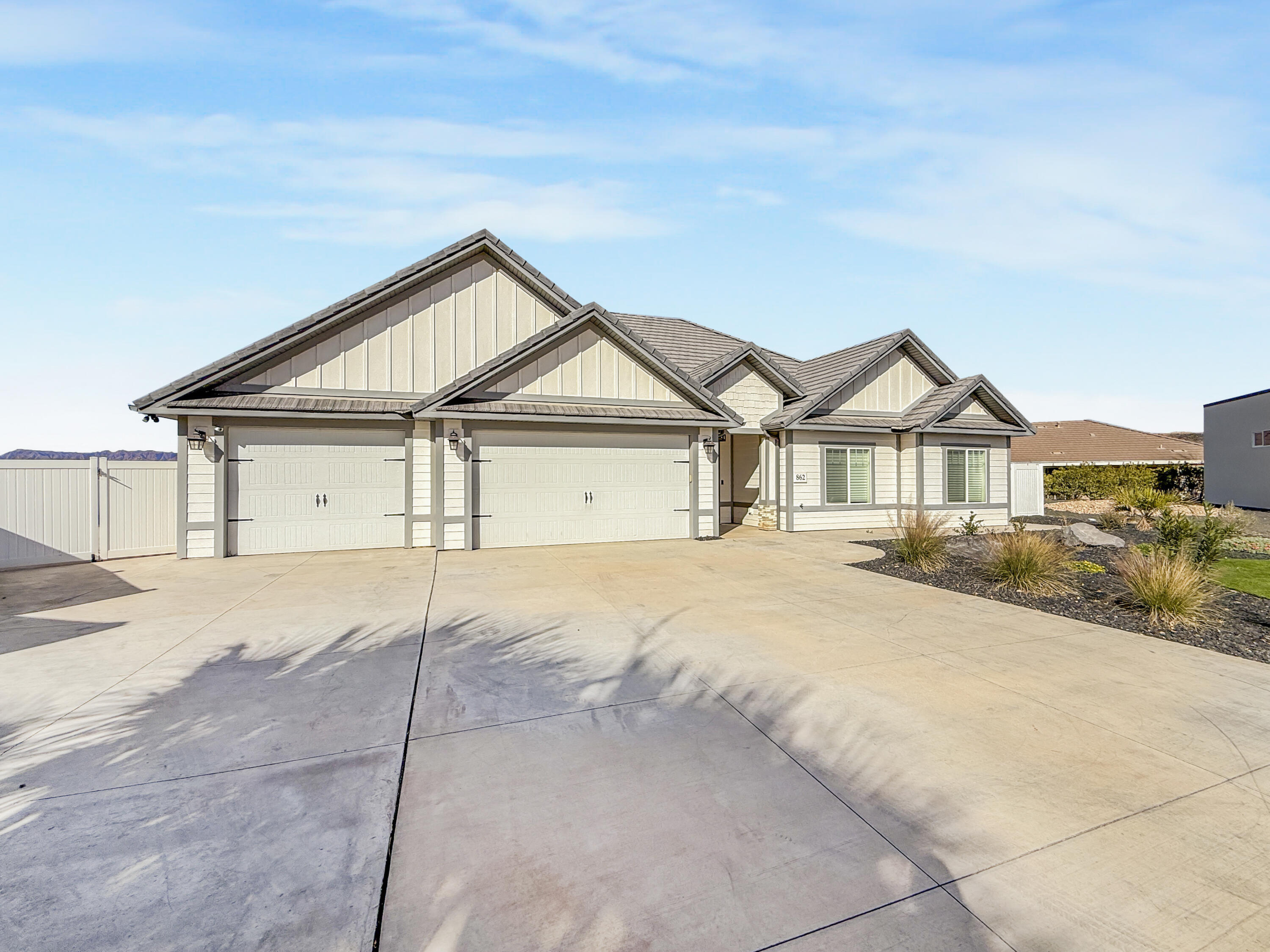 MESA PALMS ESTATES - Residential