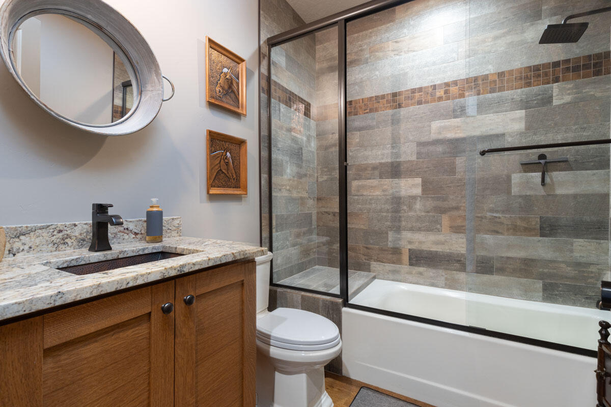 COUNTRY WAY ESTATES - Residential