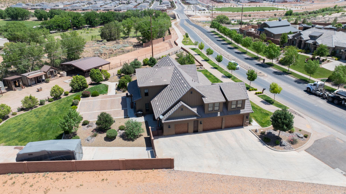 COUNTRY WAY ESTATES - Residential