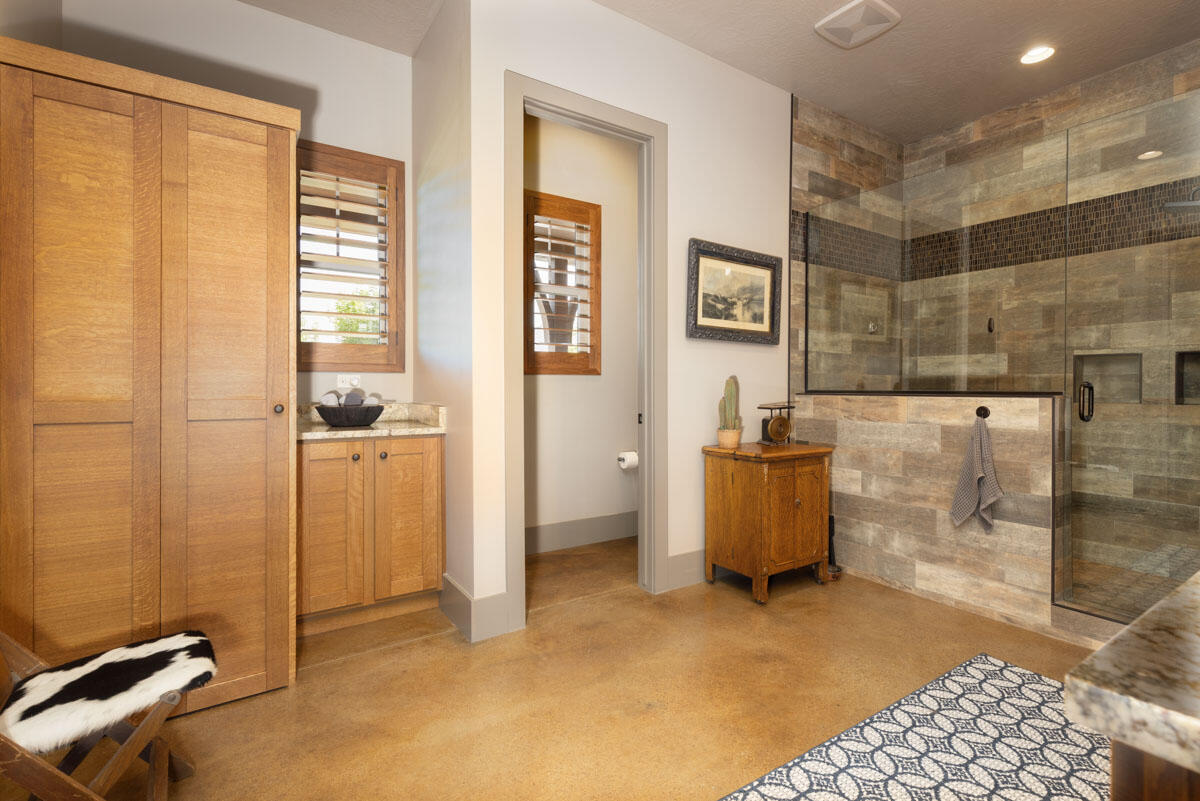 COUNTRY WAY ESTATES - Residential