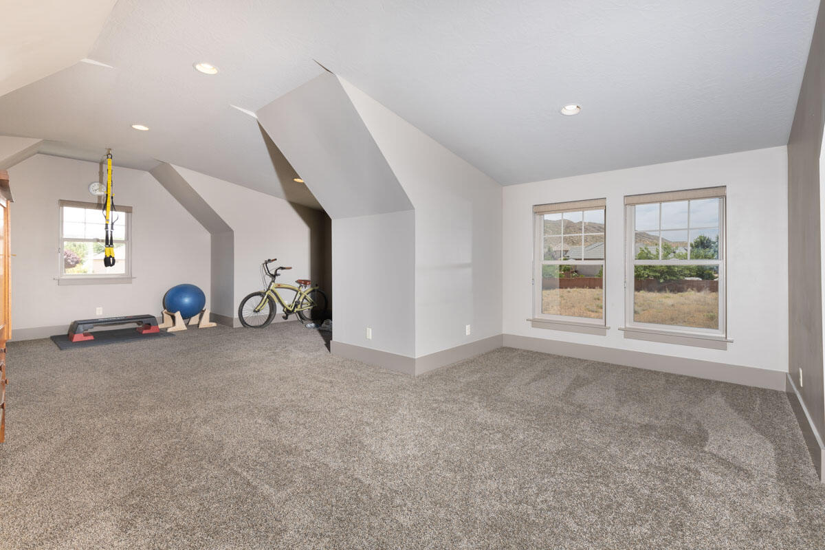 COUNTRY WAY ESTATES - Residential