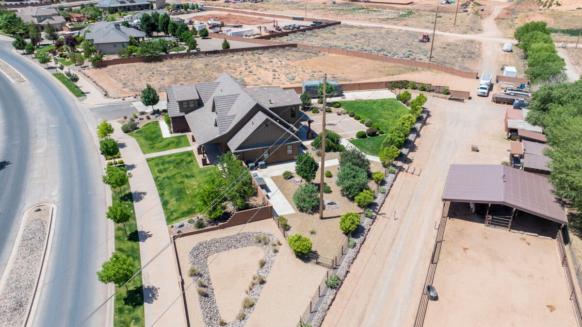 COUNTRY WAY ESTATES - Residential