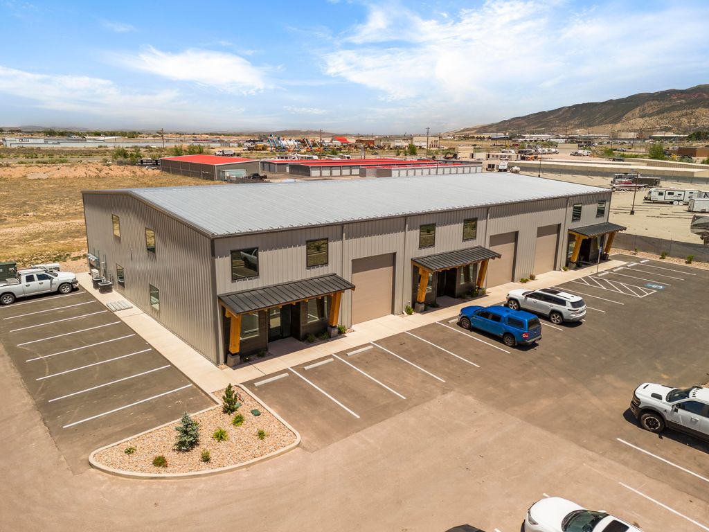 Photo of 336 N 3325 W, Cedar City, UT 84720 (MLS # 26-273291)