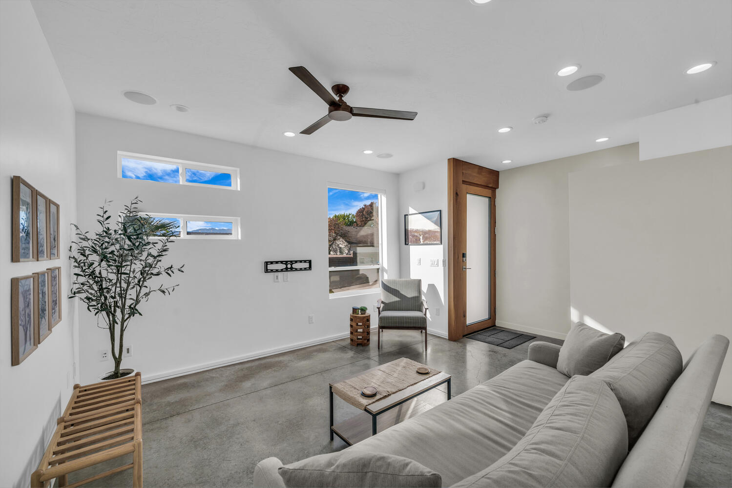 438 N STONE MOUNTAIN DR #45