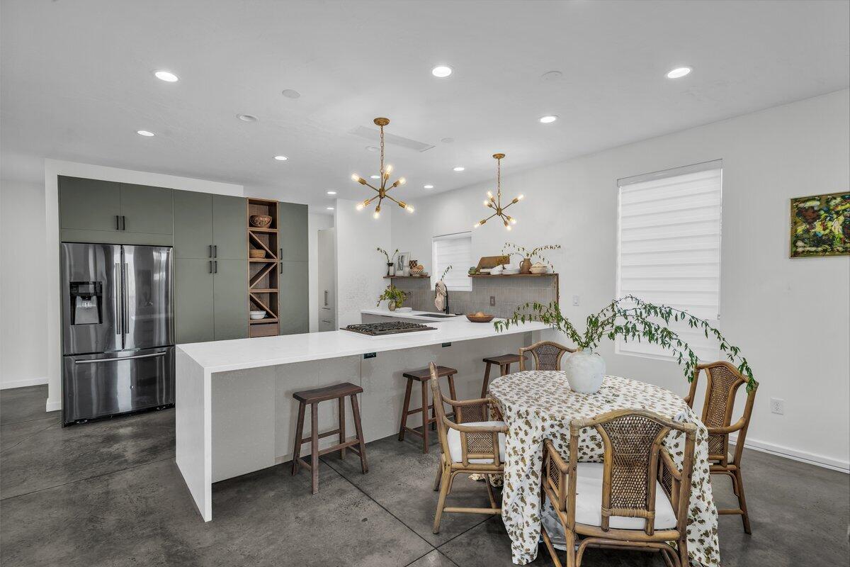 STONE POINT TOWNHOMES - Residential