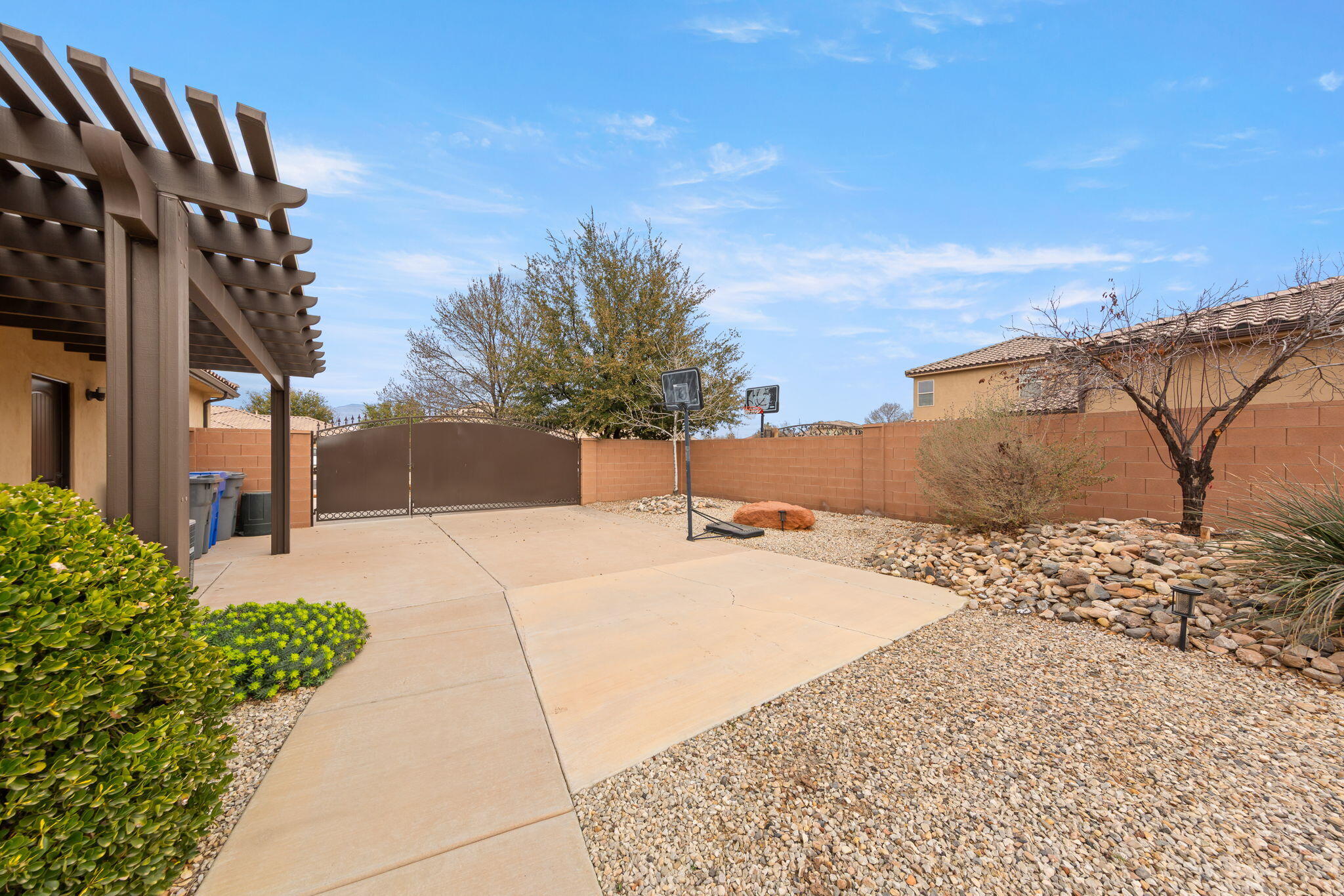 SKY VIEW ESTATES - Residential