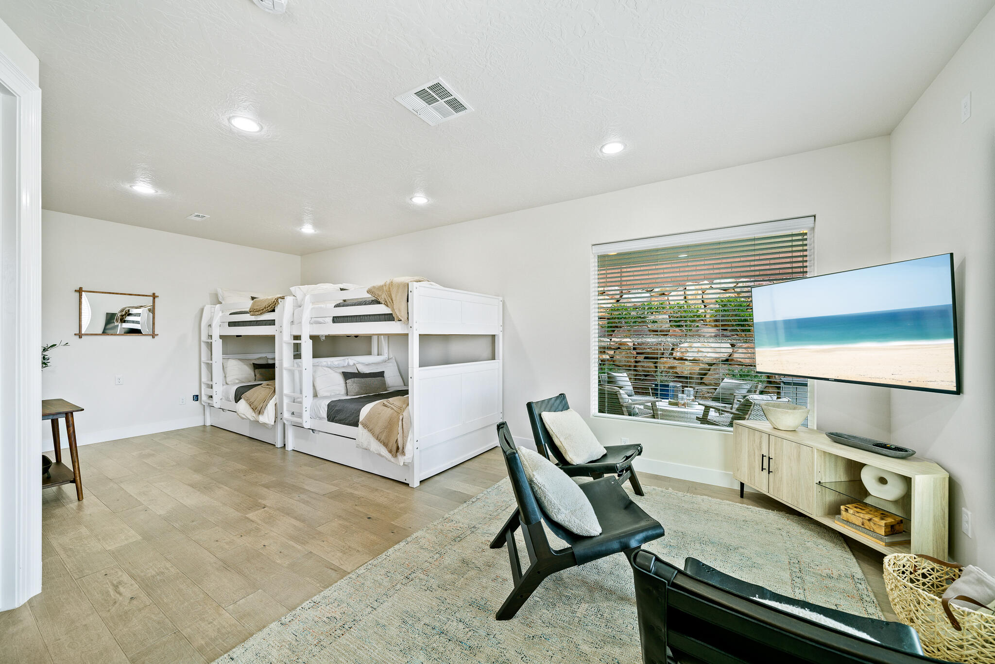 DESERTS EDGE - Residential