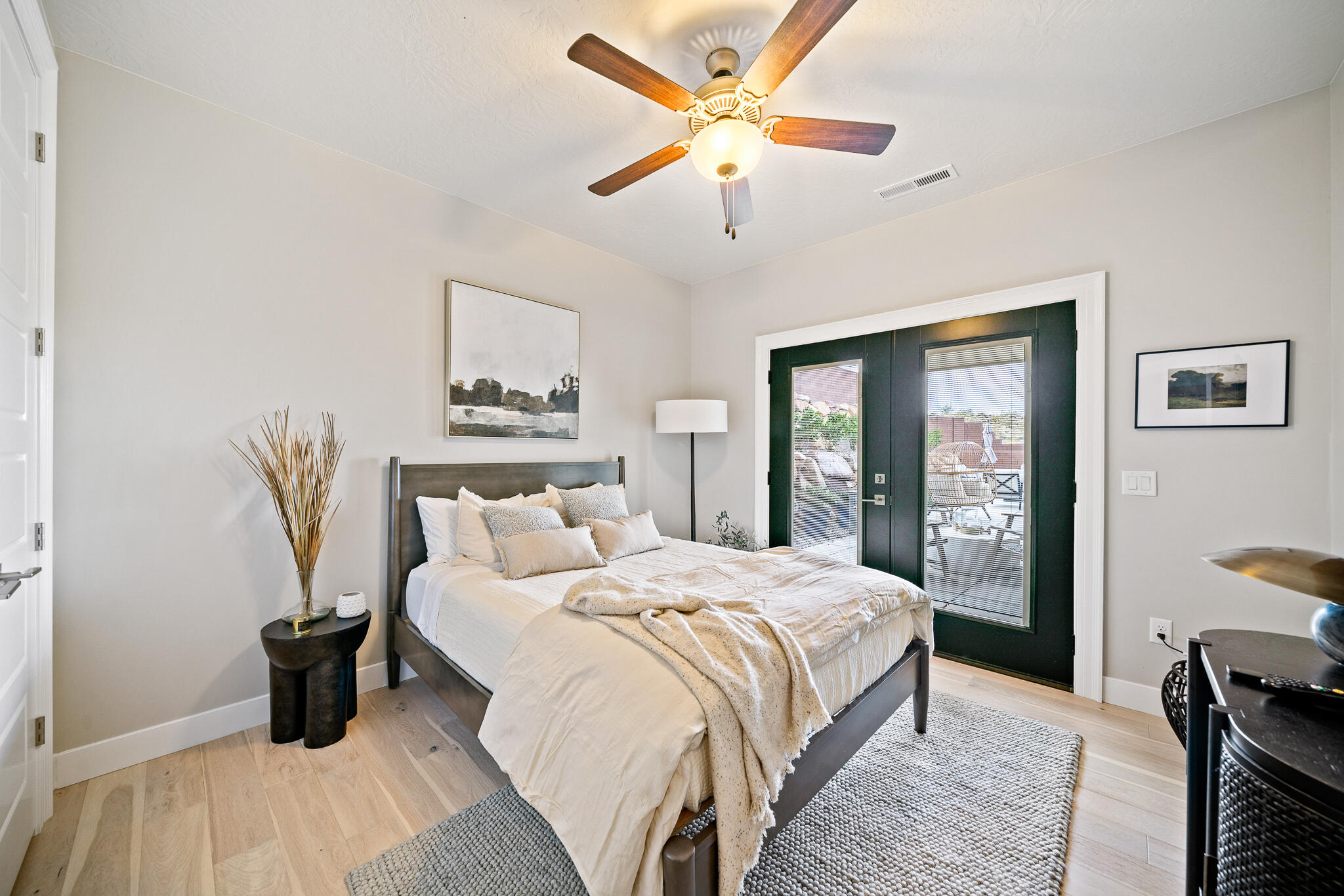 DESERTS EDGE - Residential