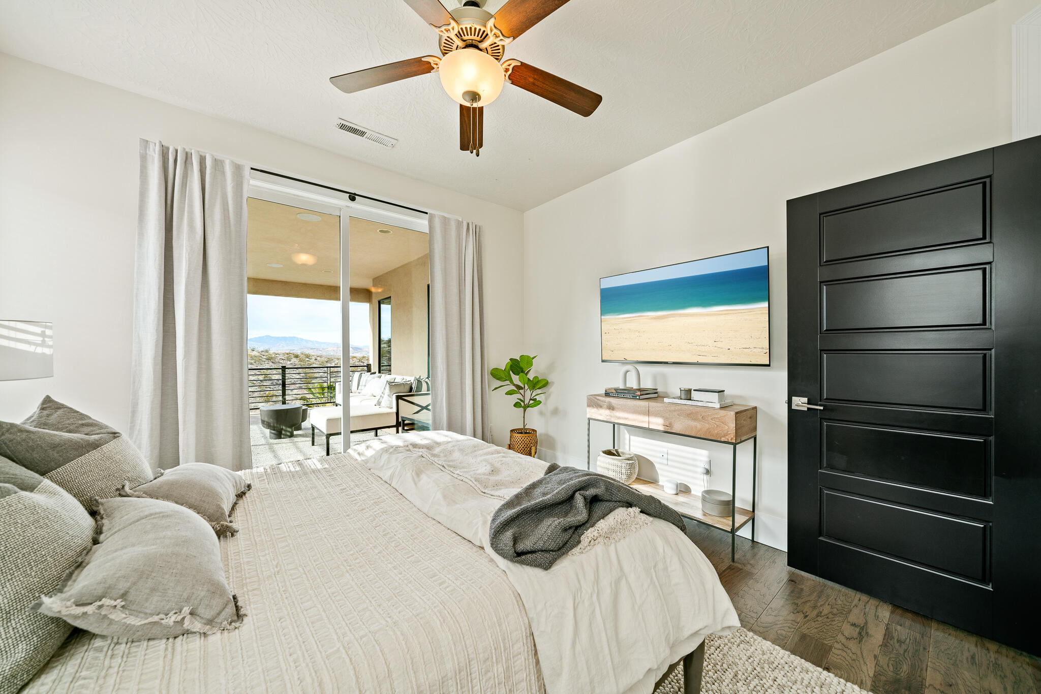 DESERTS EDGE - Residential