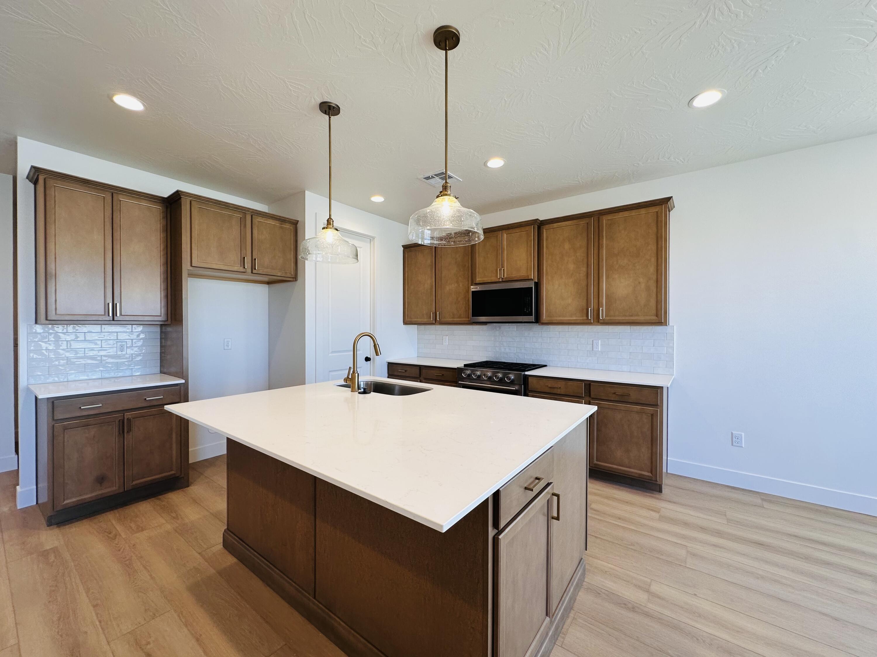 ROSALIA RIDGE AT DIVARIO - Residential