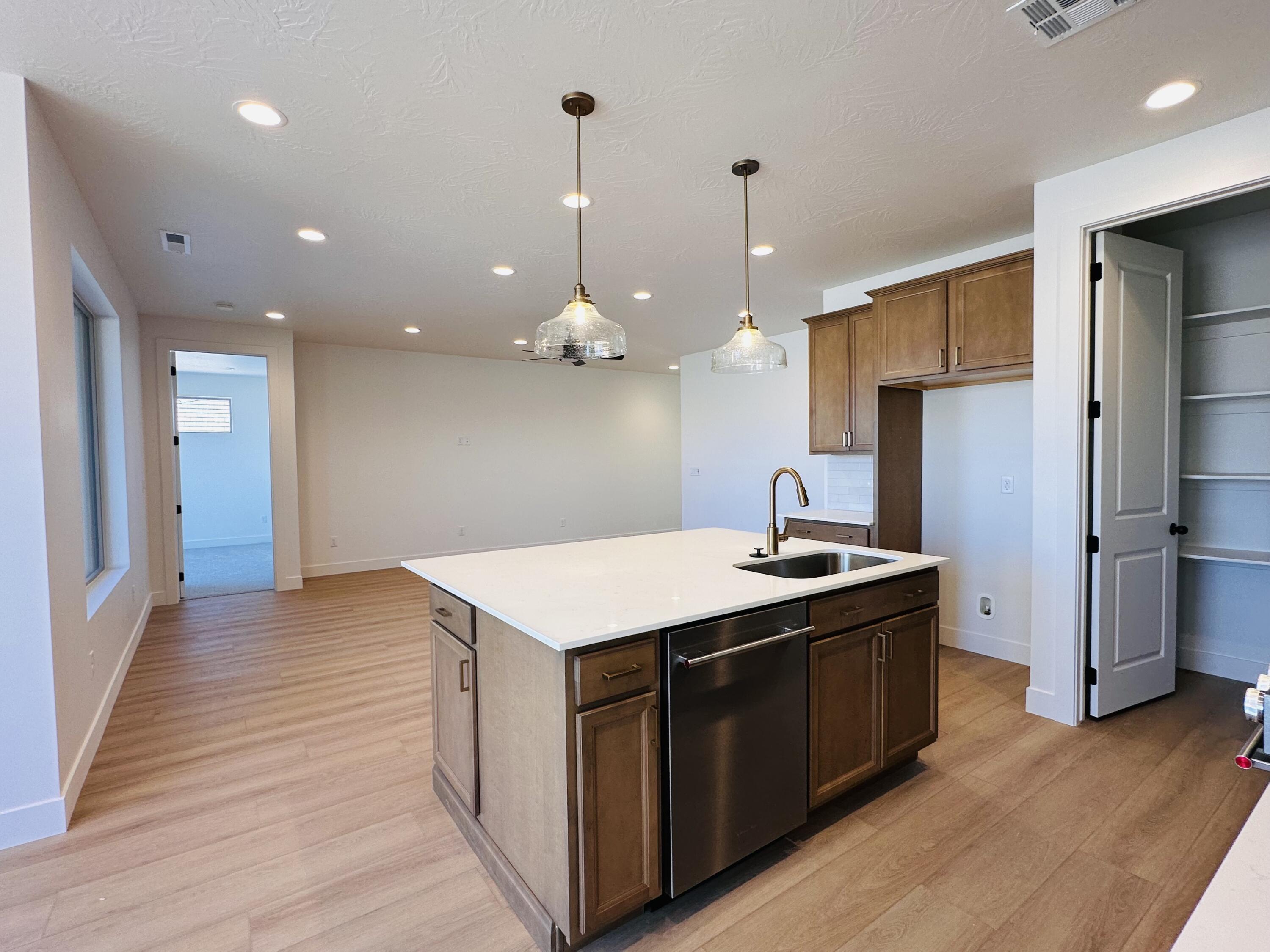 ROSALIA RIDGE AT DIVARIO - Residential