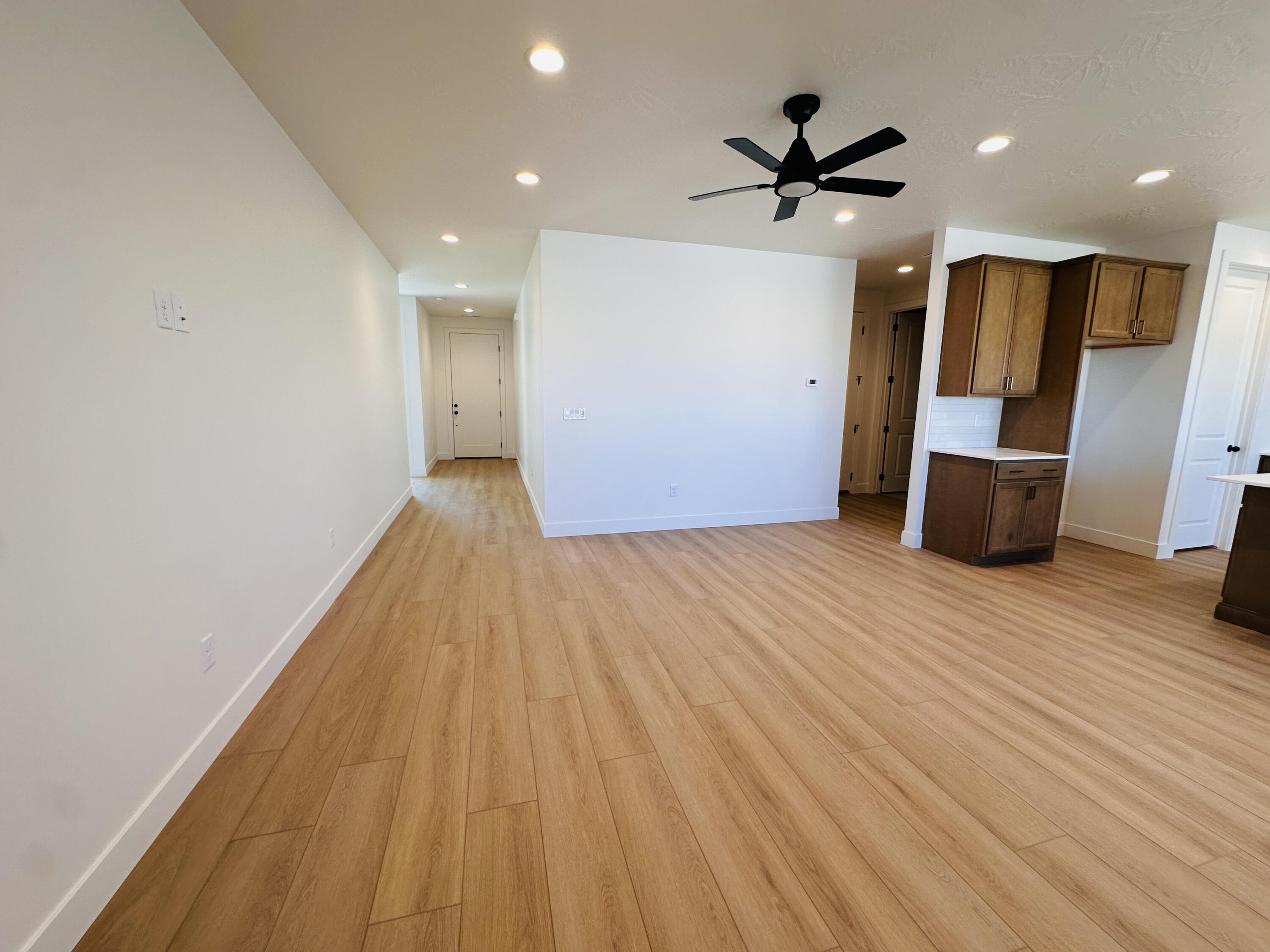 ROSALIA RIDGE AT DIVARIO - Residential