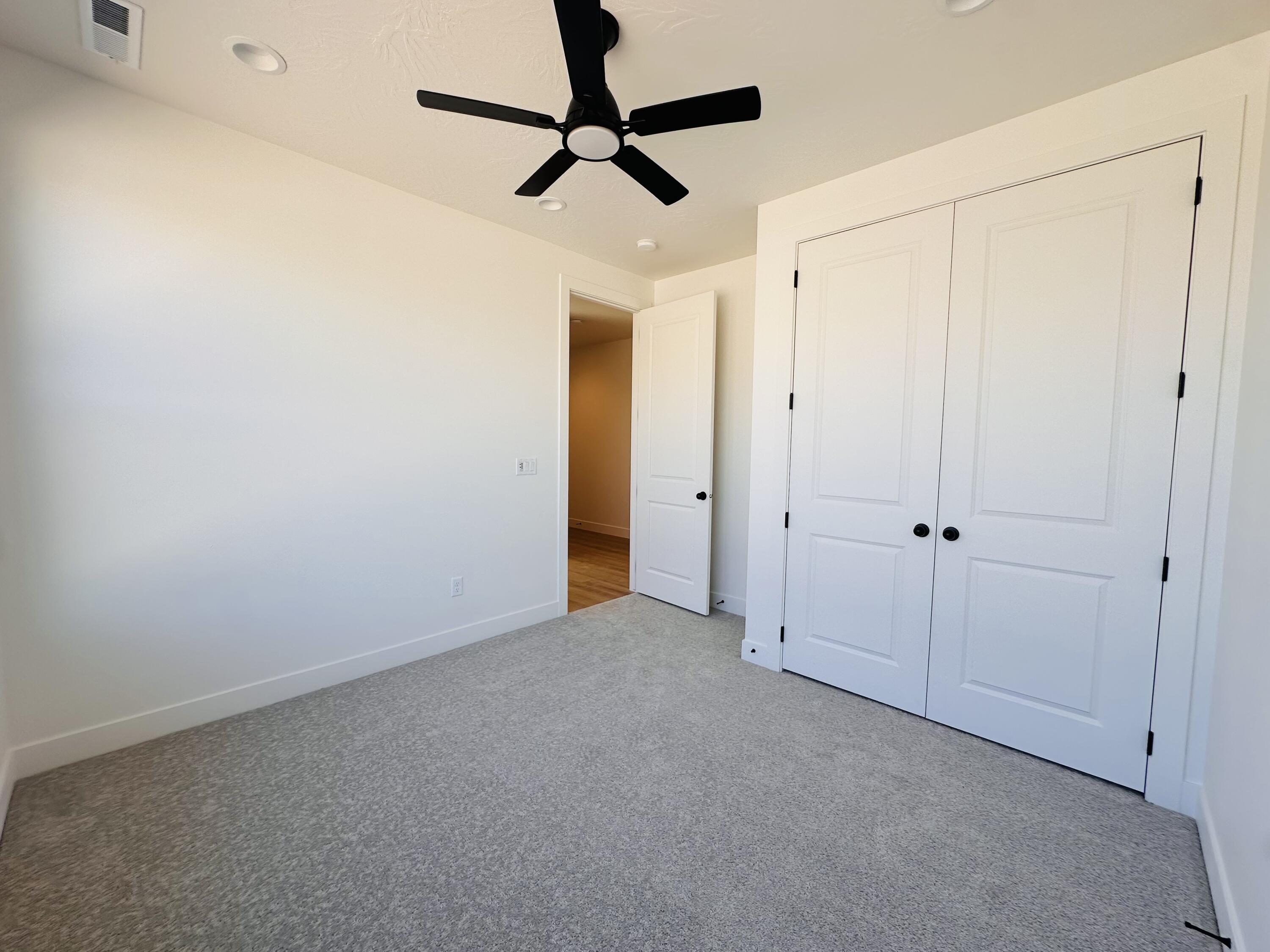 ROSALIA RIDGE AT DIVARIO - Residential