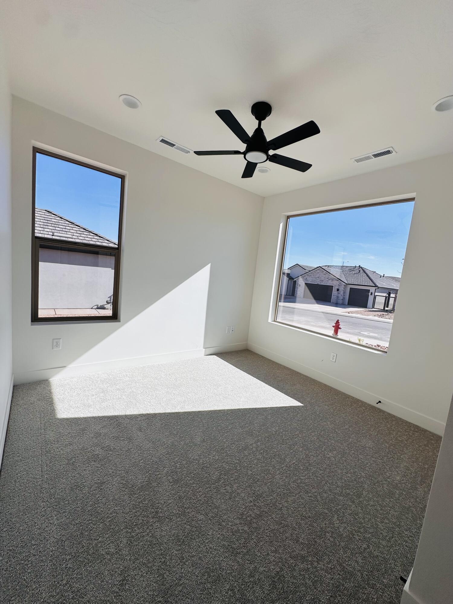 ROSALIA RIDGE AT DIVARIO - Residential