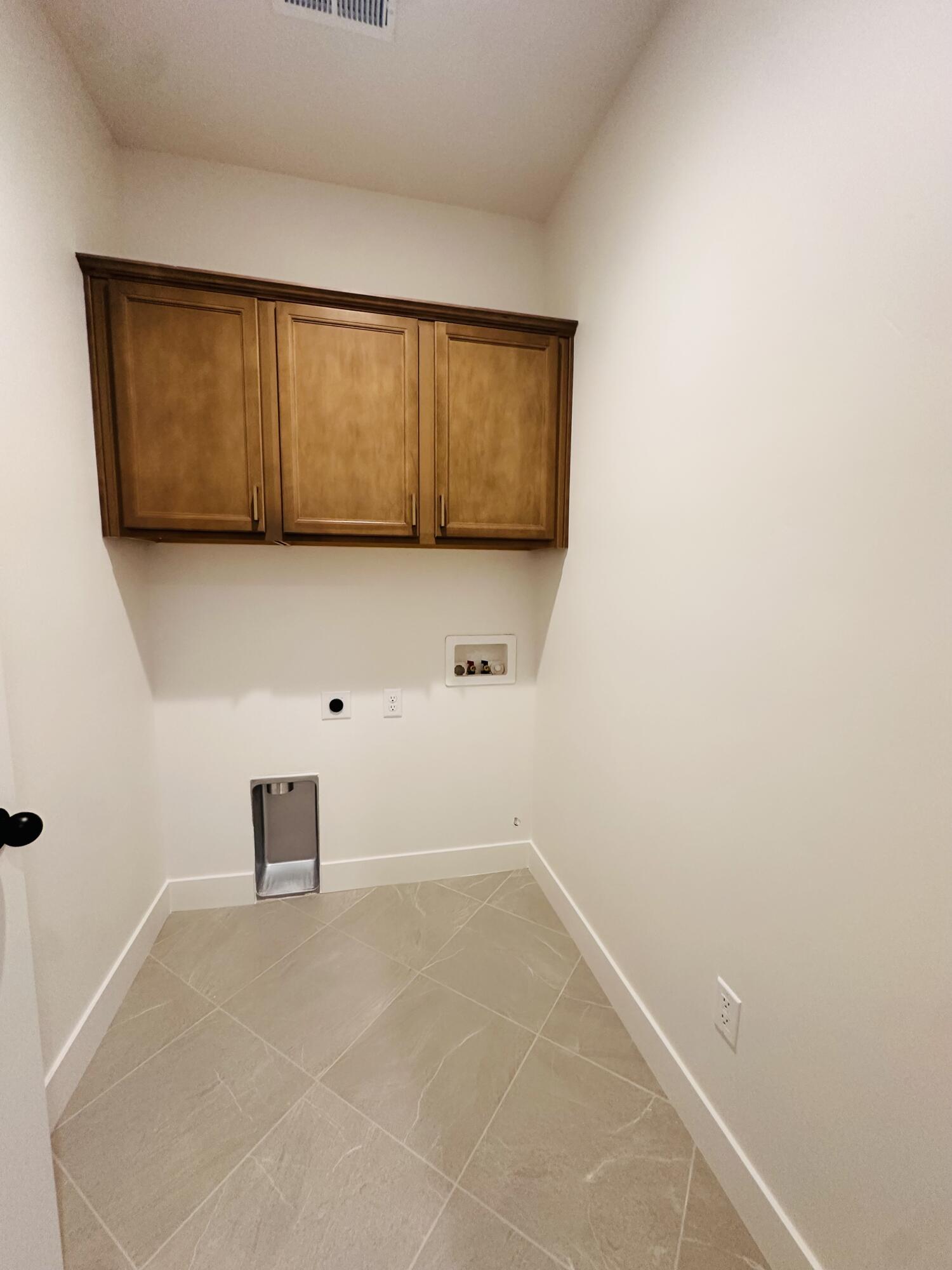 ROSALIA RIDGE AT DIVARIO - Residential